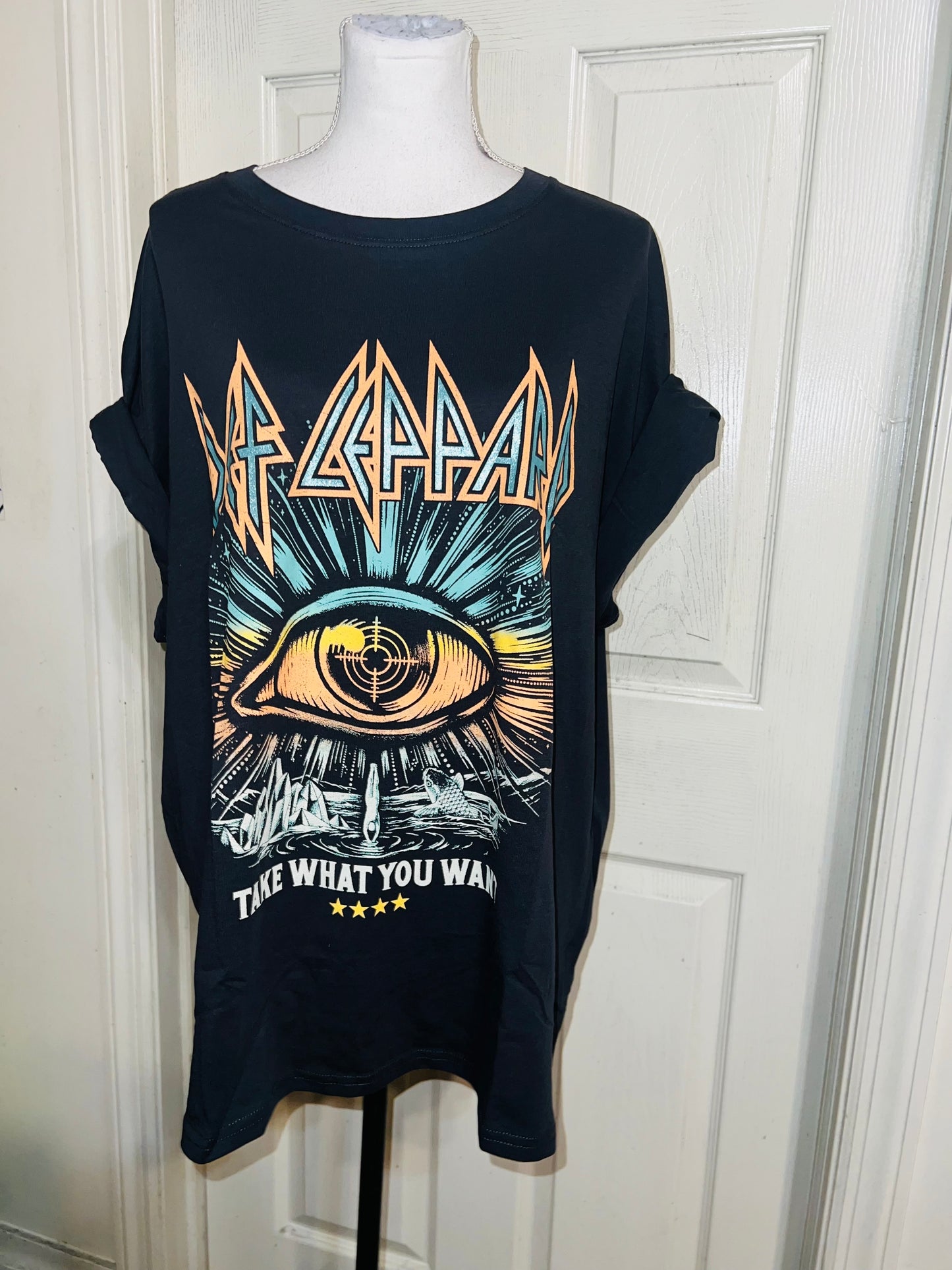 Def Leppard Oversized Distressed Tee