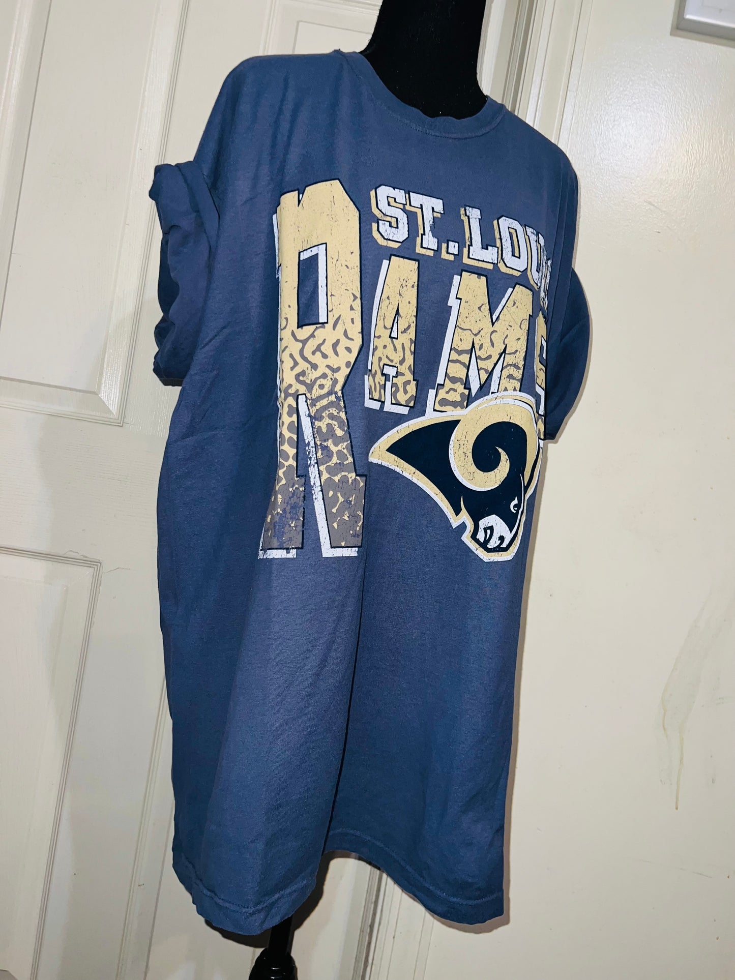 St. Louis Rams Oversized Distressed Tee