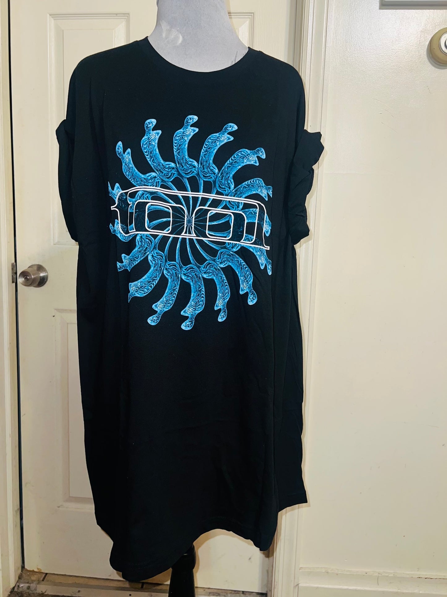 Tool Oversized Distressed Tee