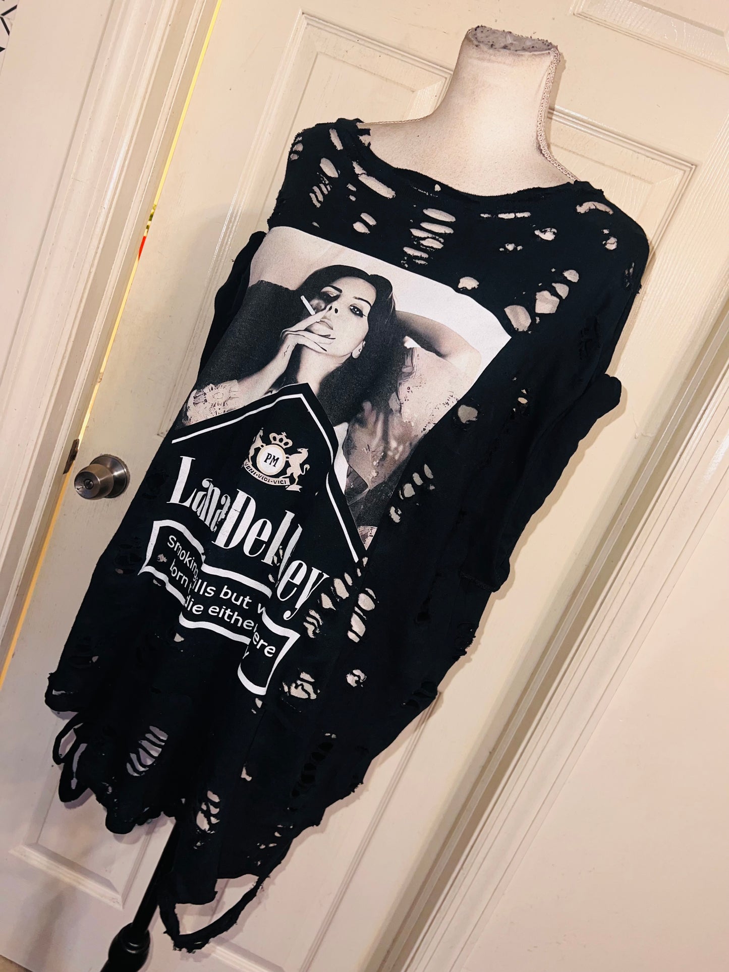 Lana Del Rey Born to Die Oversized Distressed Tee
