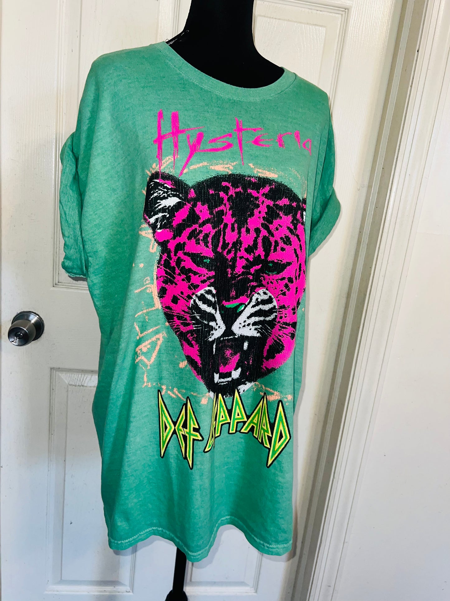 Def Leppard Oversized Distressed Tee