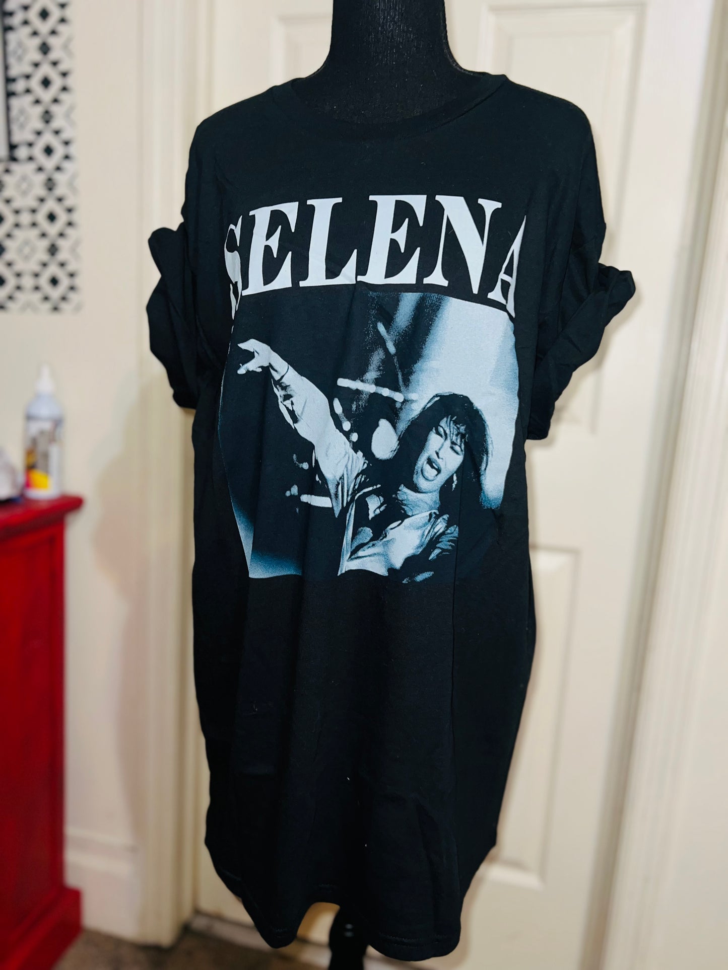 Selena Oversized Distressed Tee