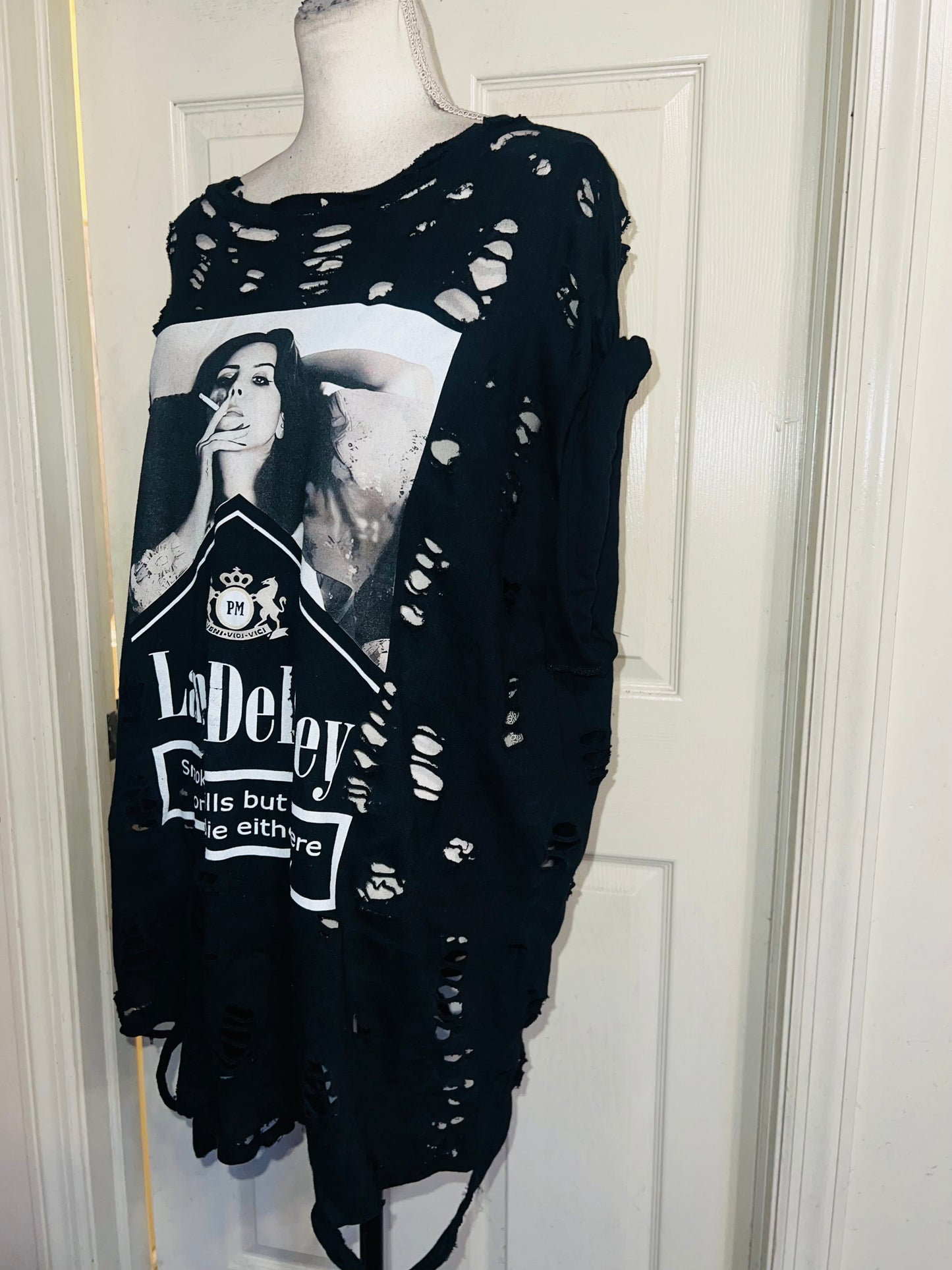 Lana Del Rey Born to Die Oversized Distressed Tee