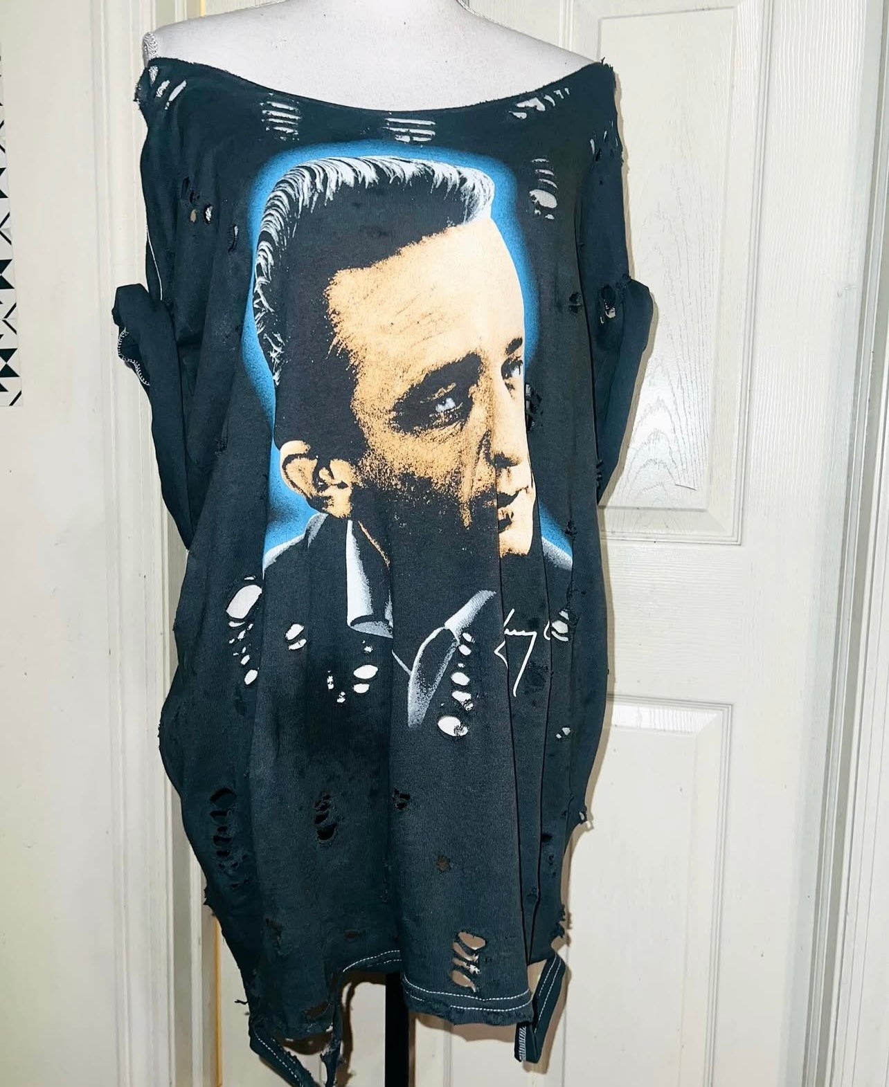 Johnny Cash Oversized Distressed Tee