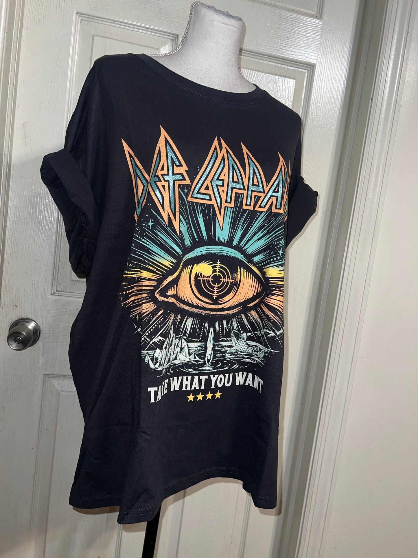 Def Leppard Oversized Distressed Tee