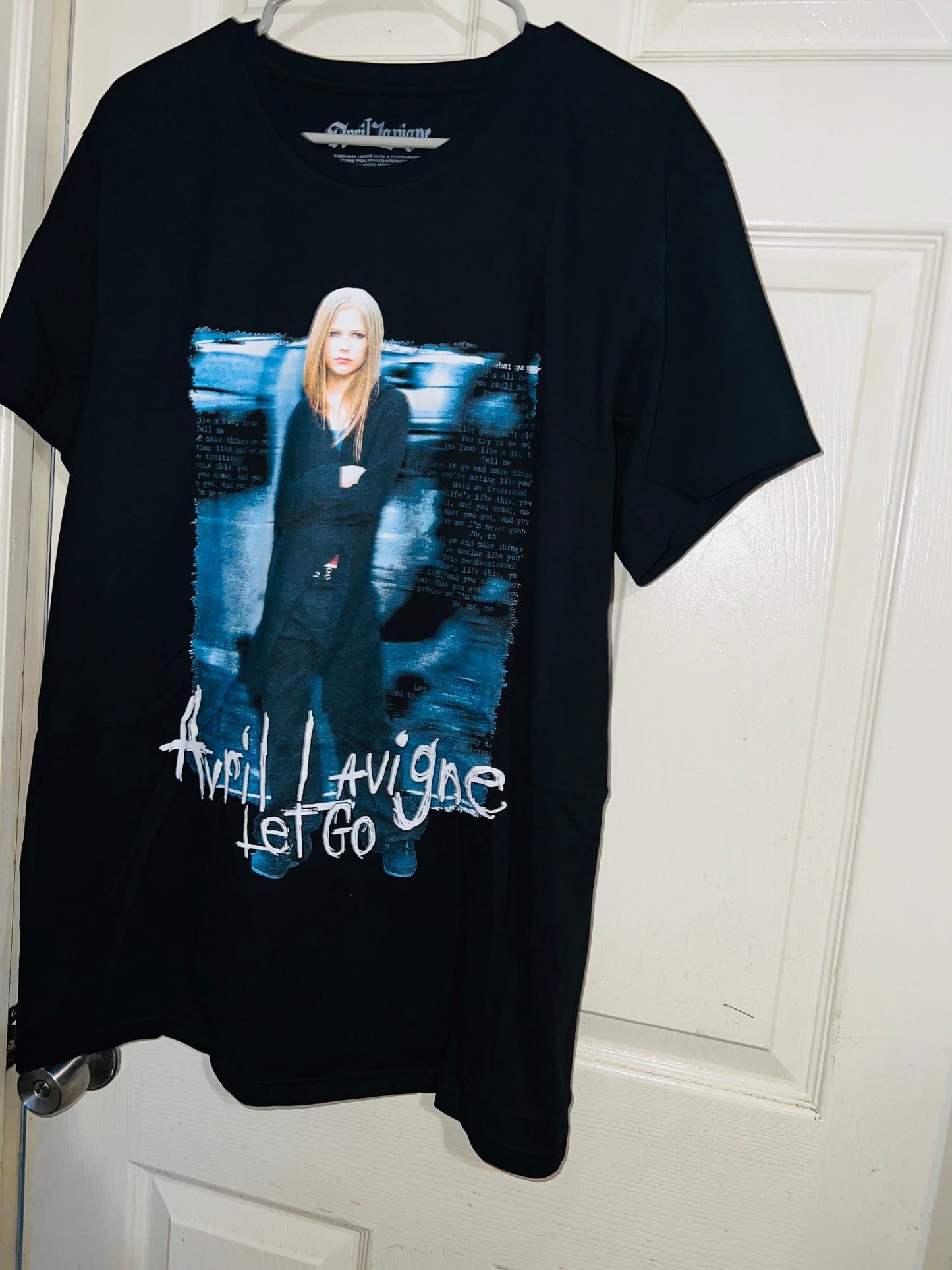 Avril Lavigne Oversized Distressed Tee
