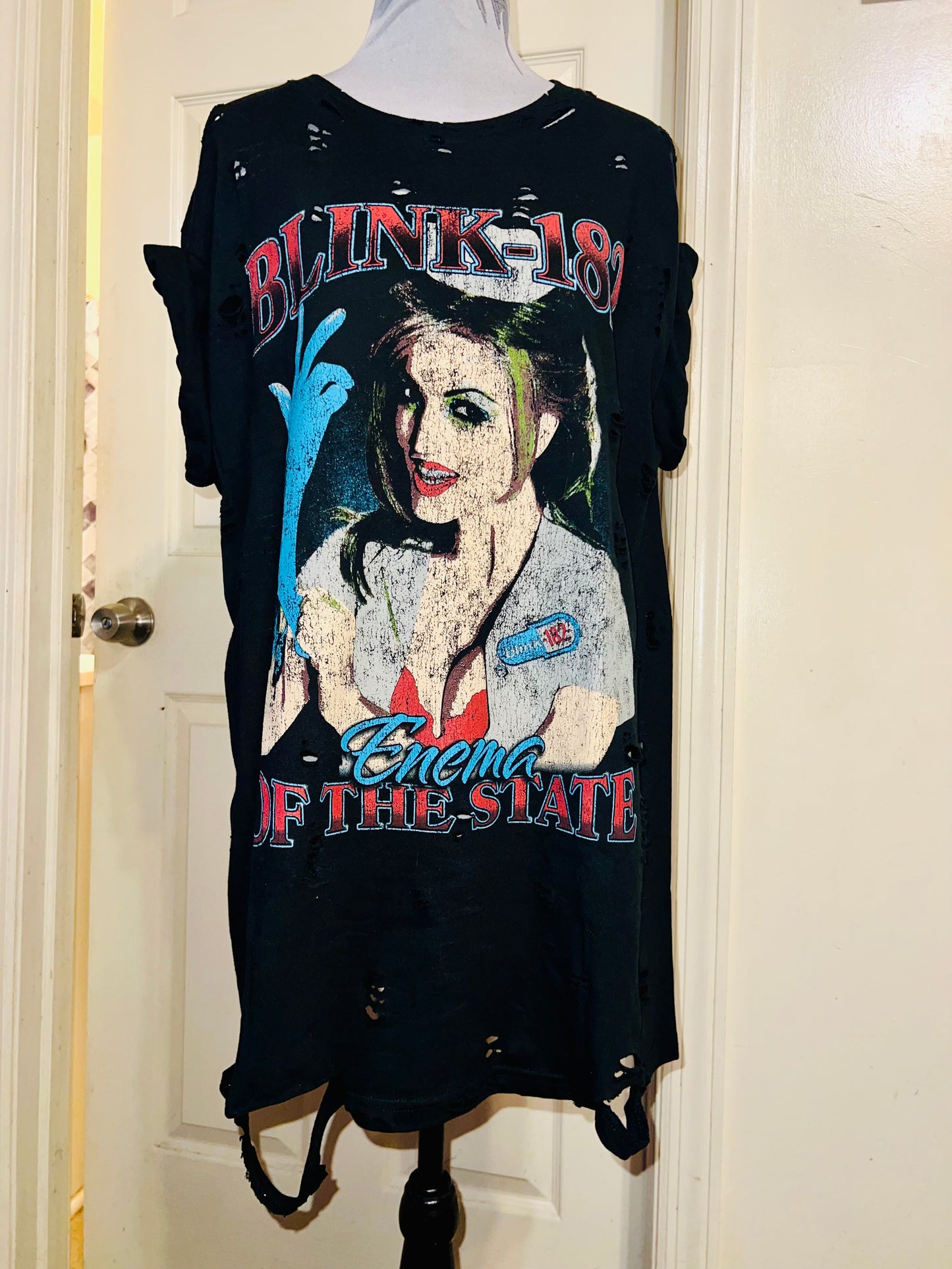 Blink 182 Oversized Distressed Tee