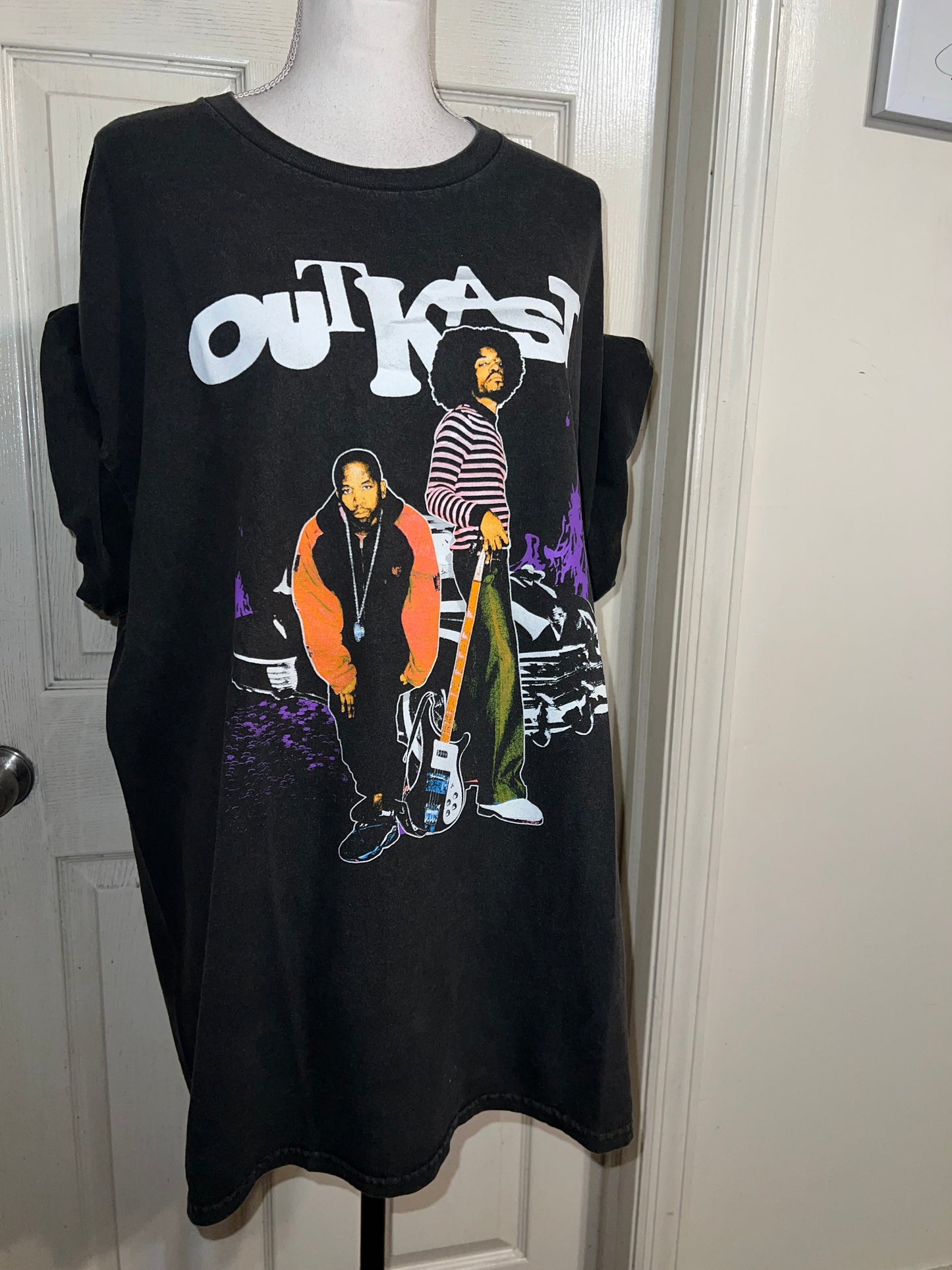 Outkast Oversized Distressed Tee