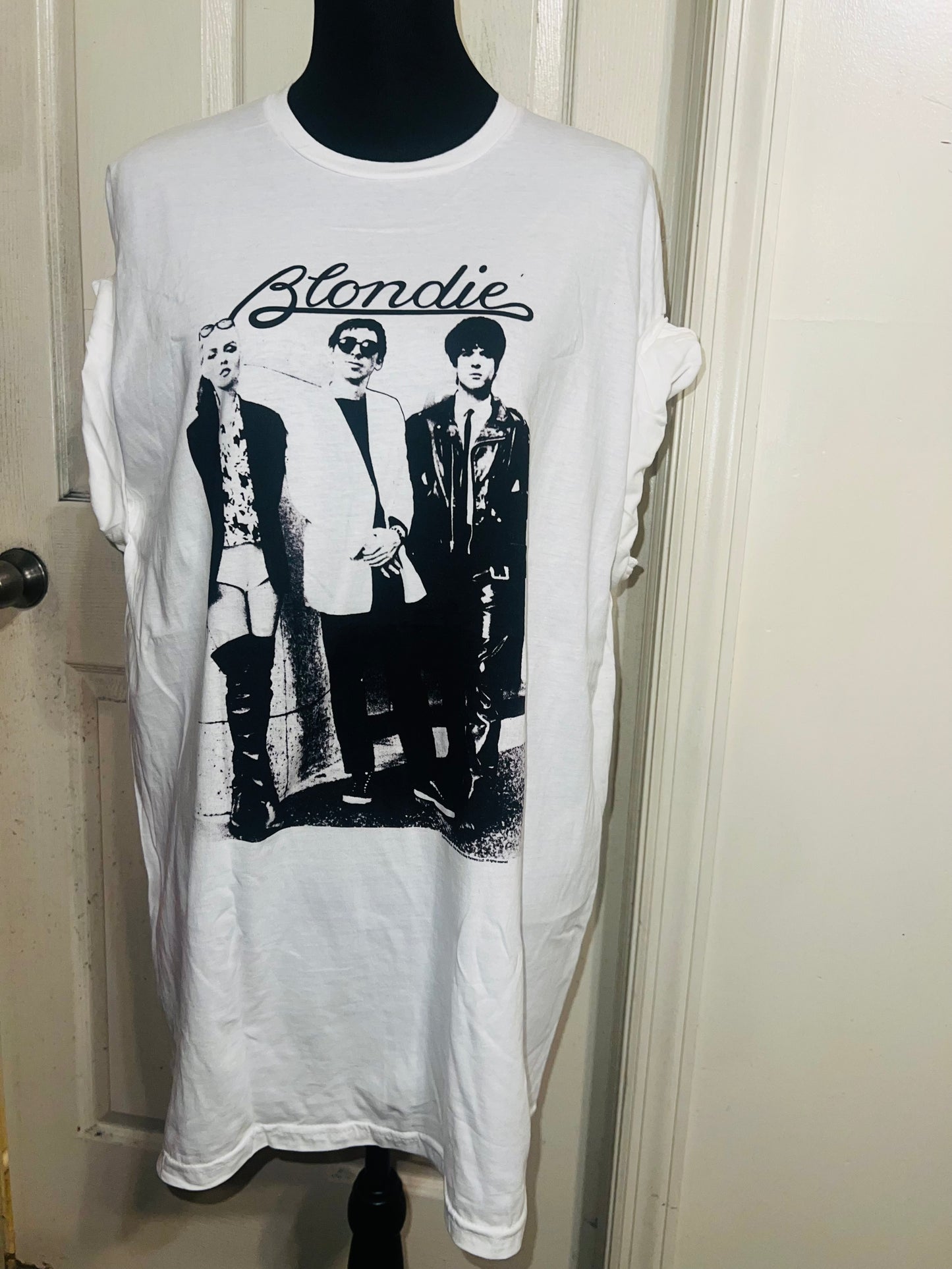 Blondie Oversized Distressed Tee