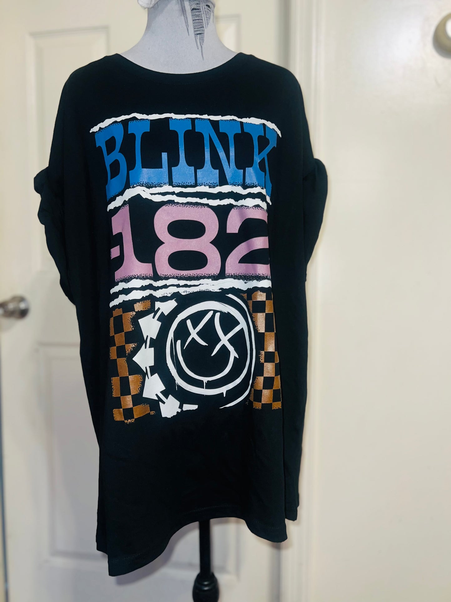Blink 182 Oversized Distressed Tee