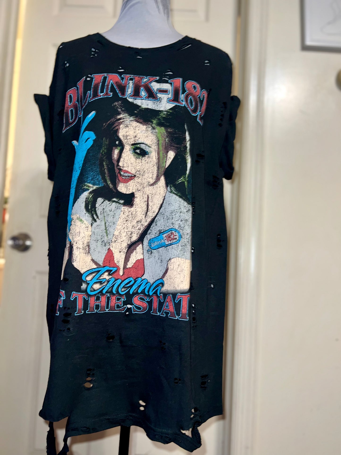 Blink 182 Oversized Distressed Tee