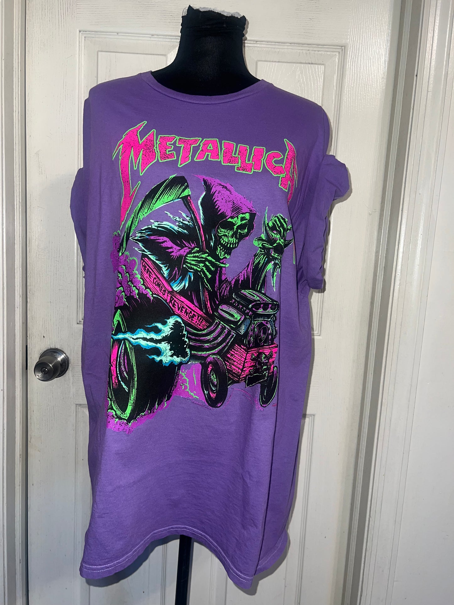 Metallica Oversized Distressed Tee