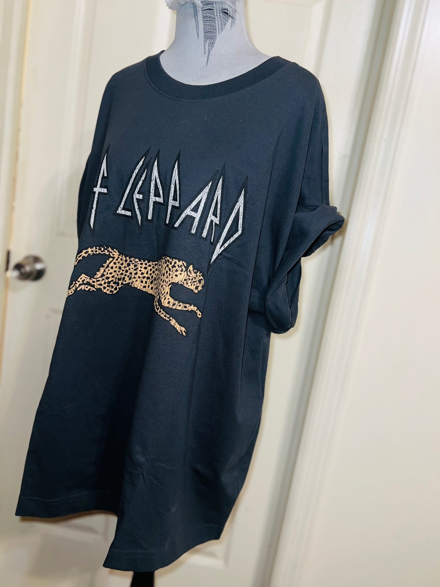 Def Leppard Oversized Distressed Tee