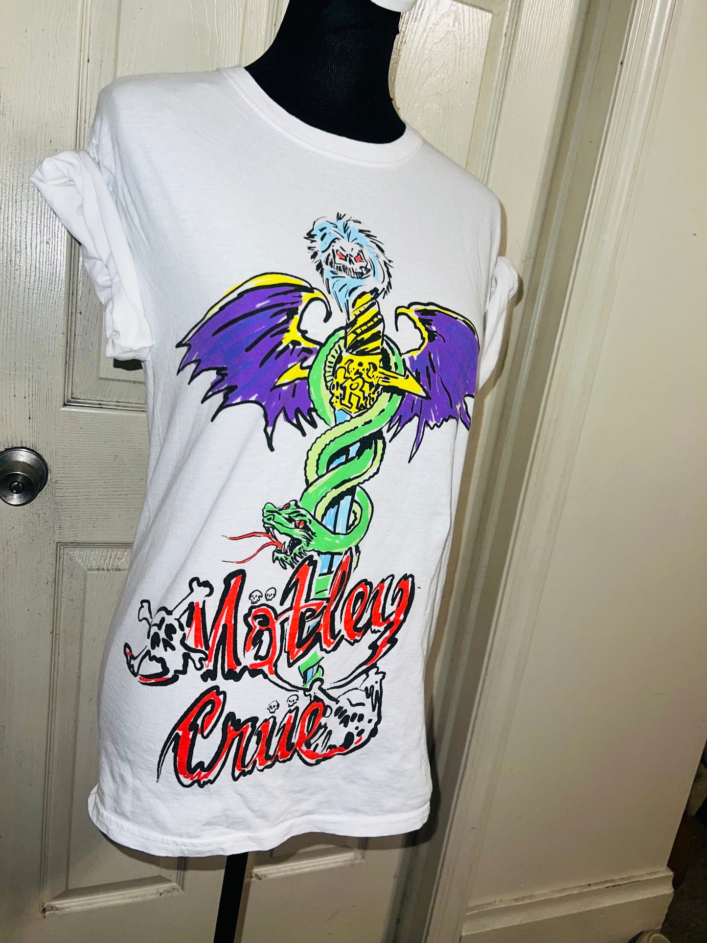 Motley Crue Oversized Distressed Tee