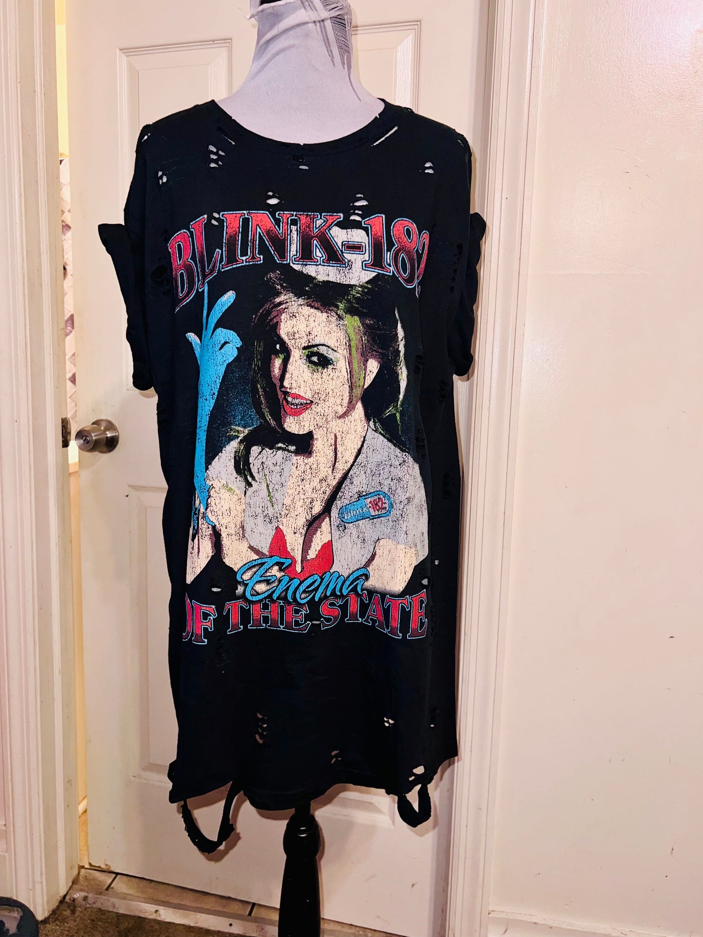 Blink 182 Oversized Distressed Tee