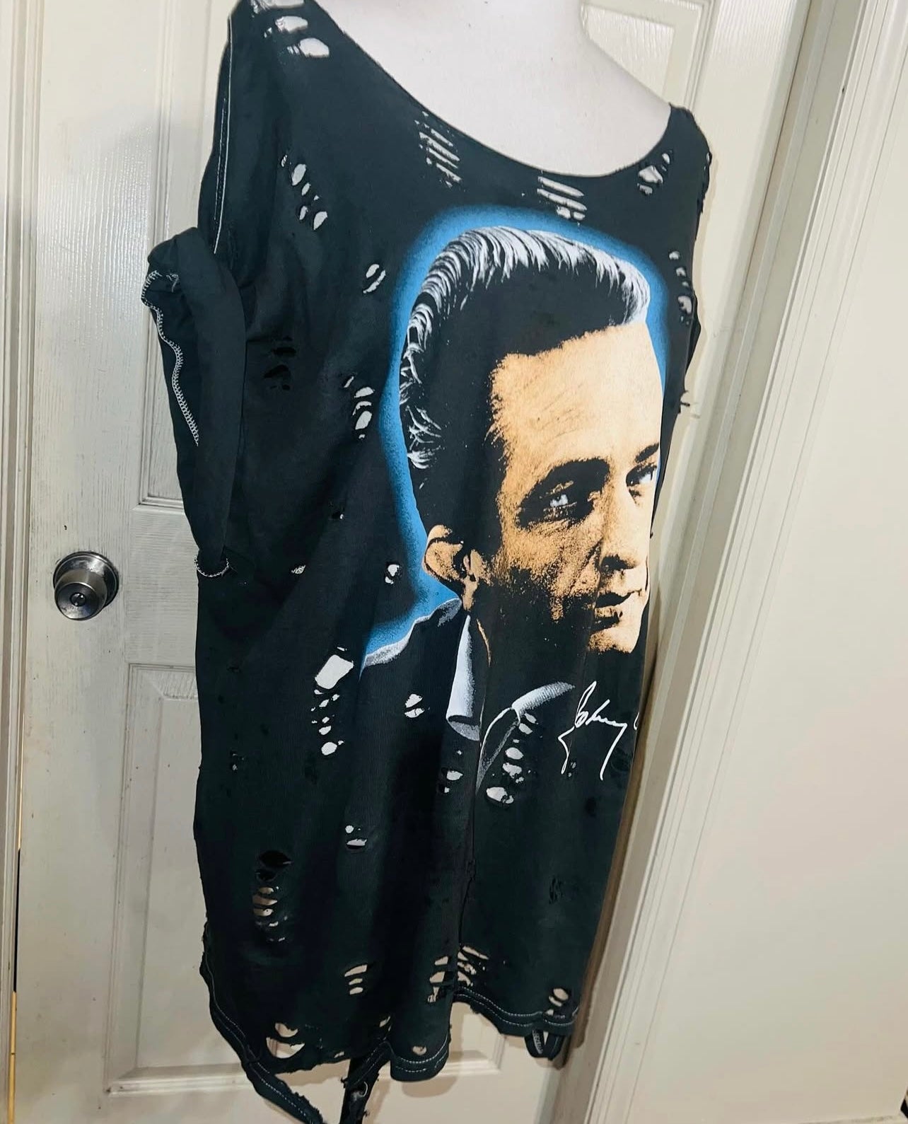 Johnny Cash Oversized Distressed Tee