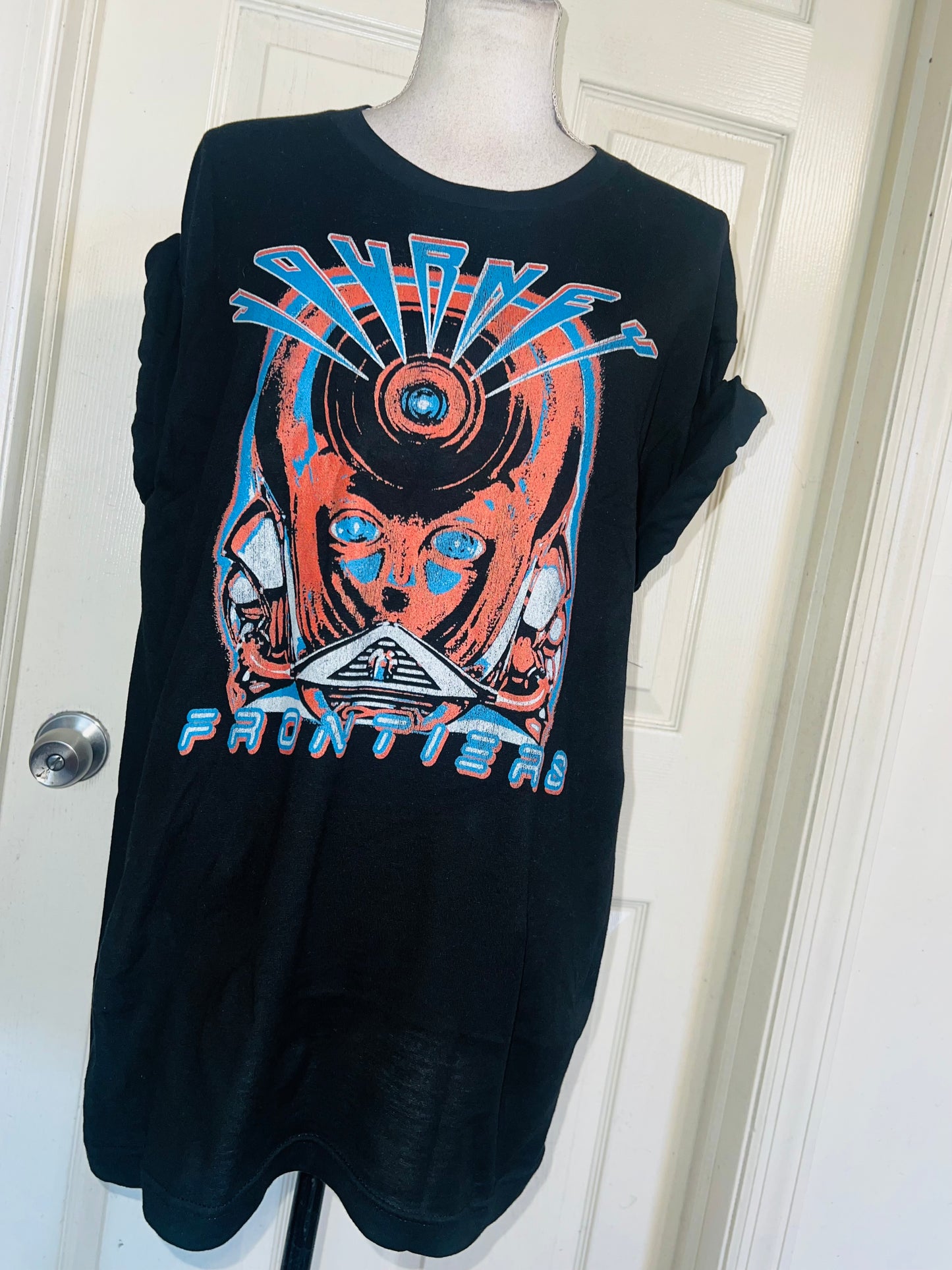 Journey Oversized Distressed Tee