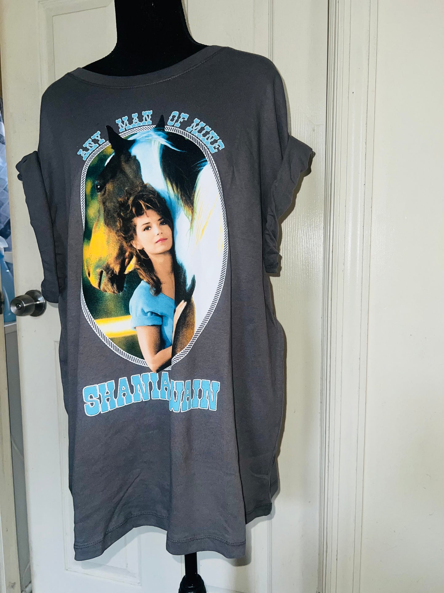 Shania Twain Oversized Distressed Tee
