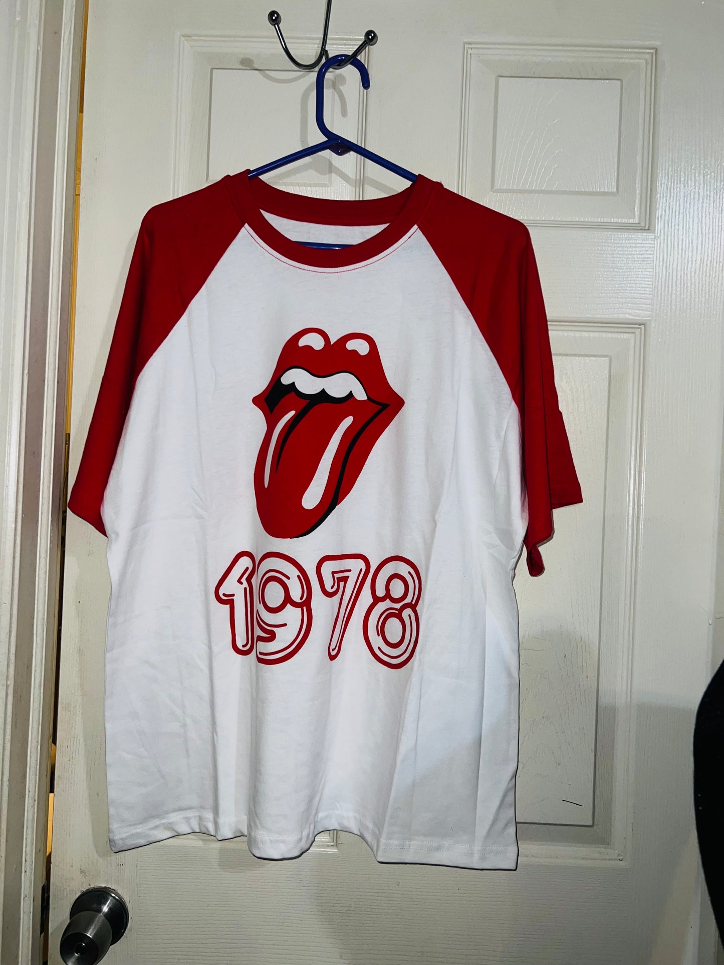 The Rolling Stones Raglan Oversized Distresed Tee