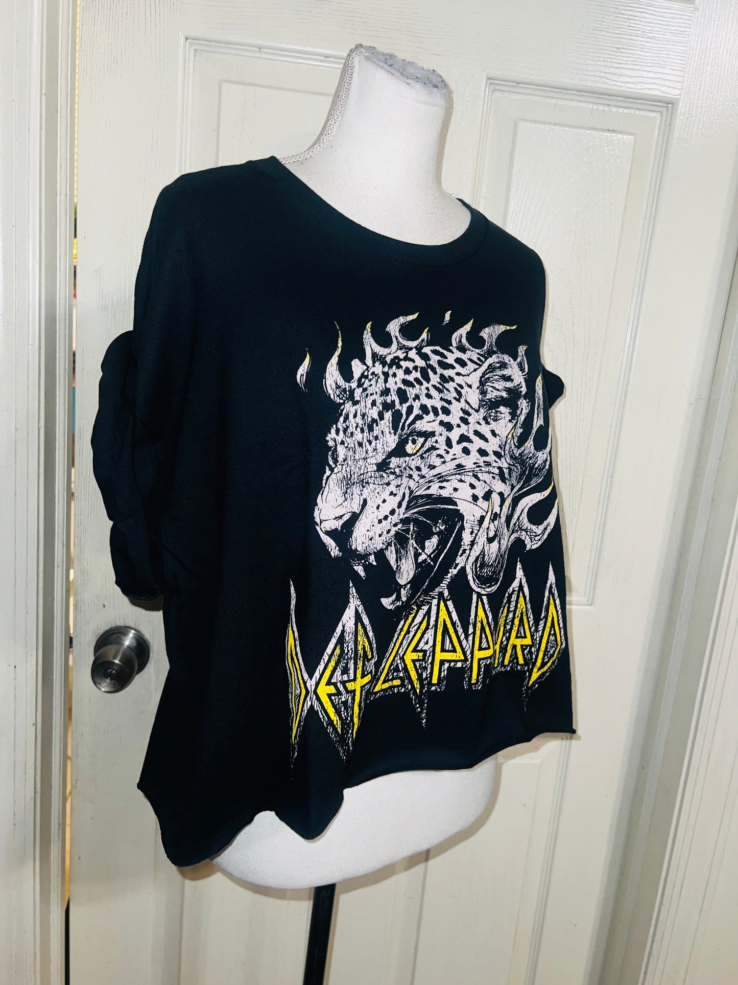 Def Leppard Oversized Distressed Tee