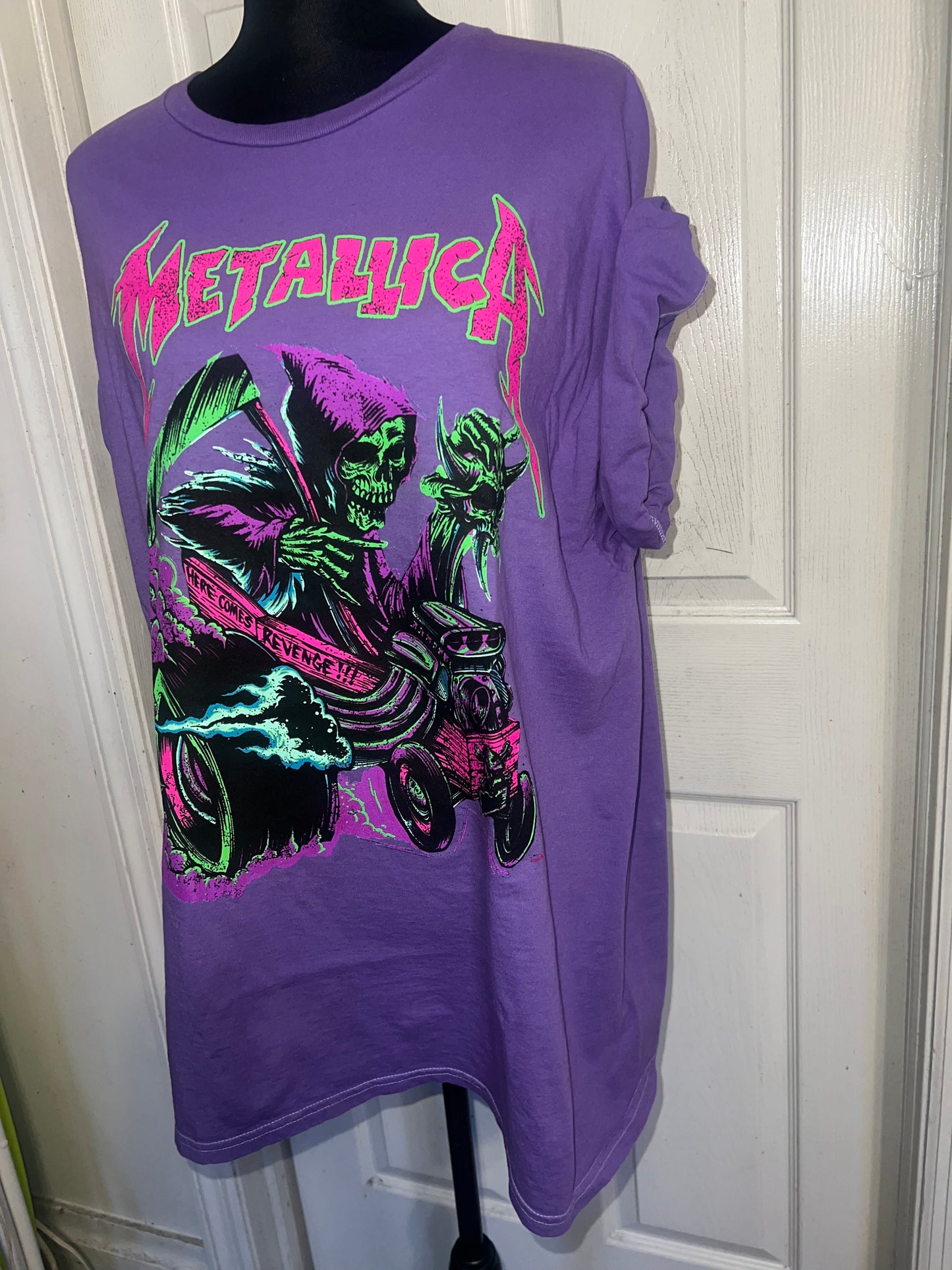 Metallica Oversized Distressed Tee
