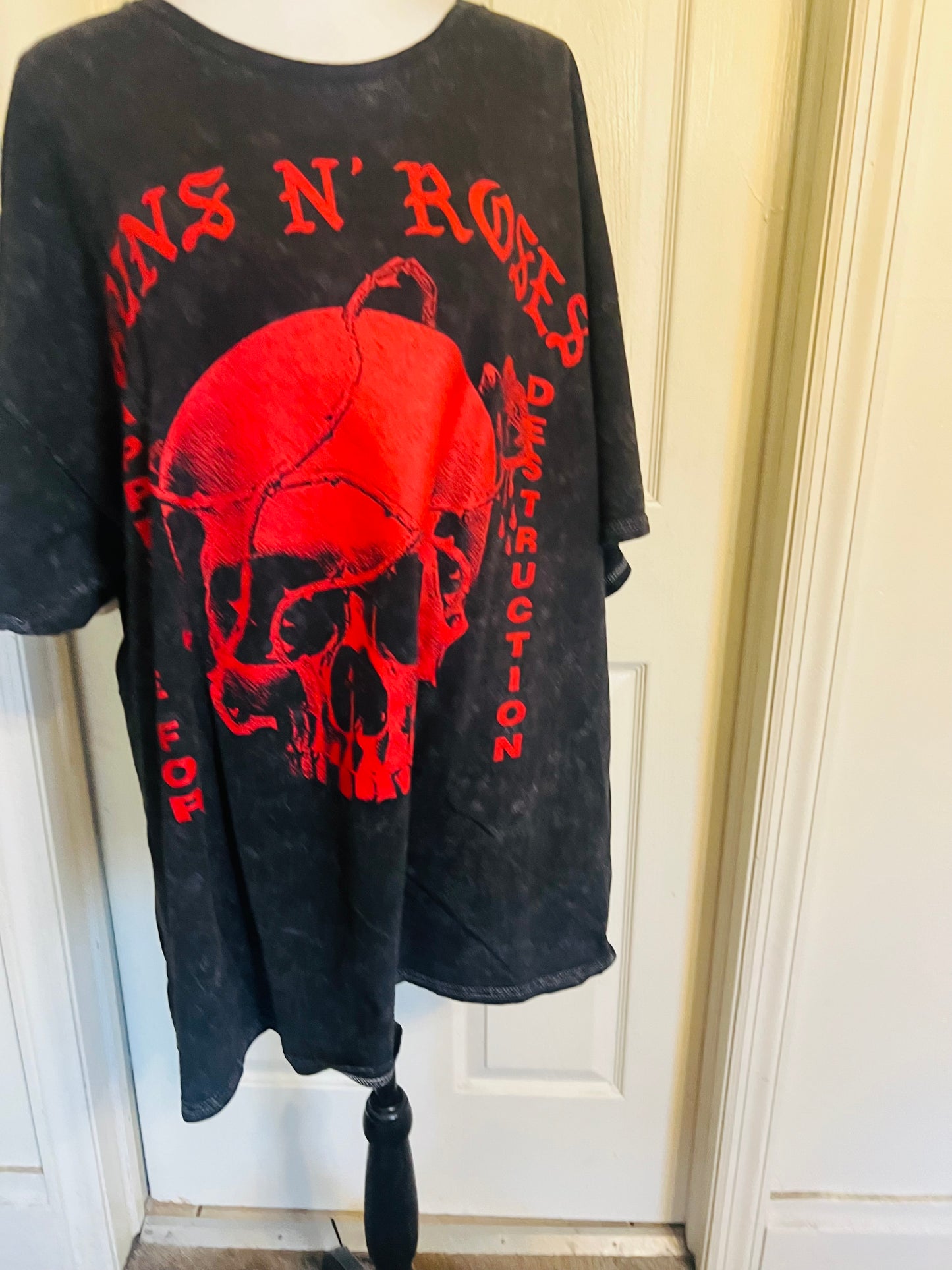 Guns N’ Roses Oversized Distressed Tee