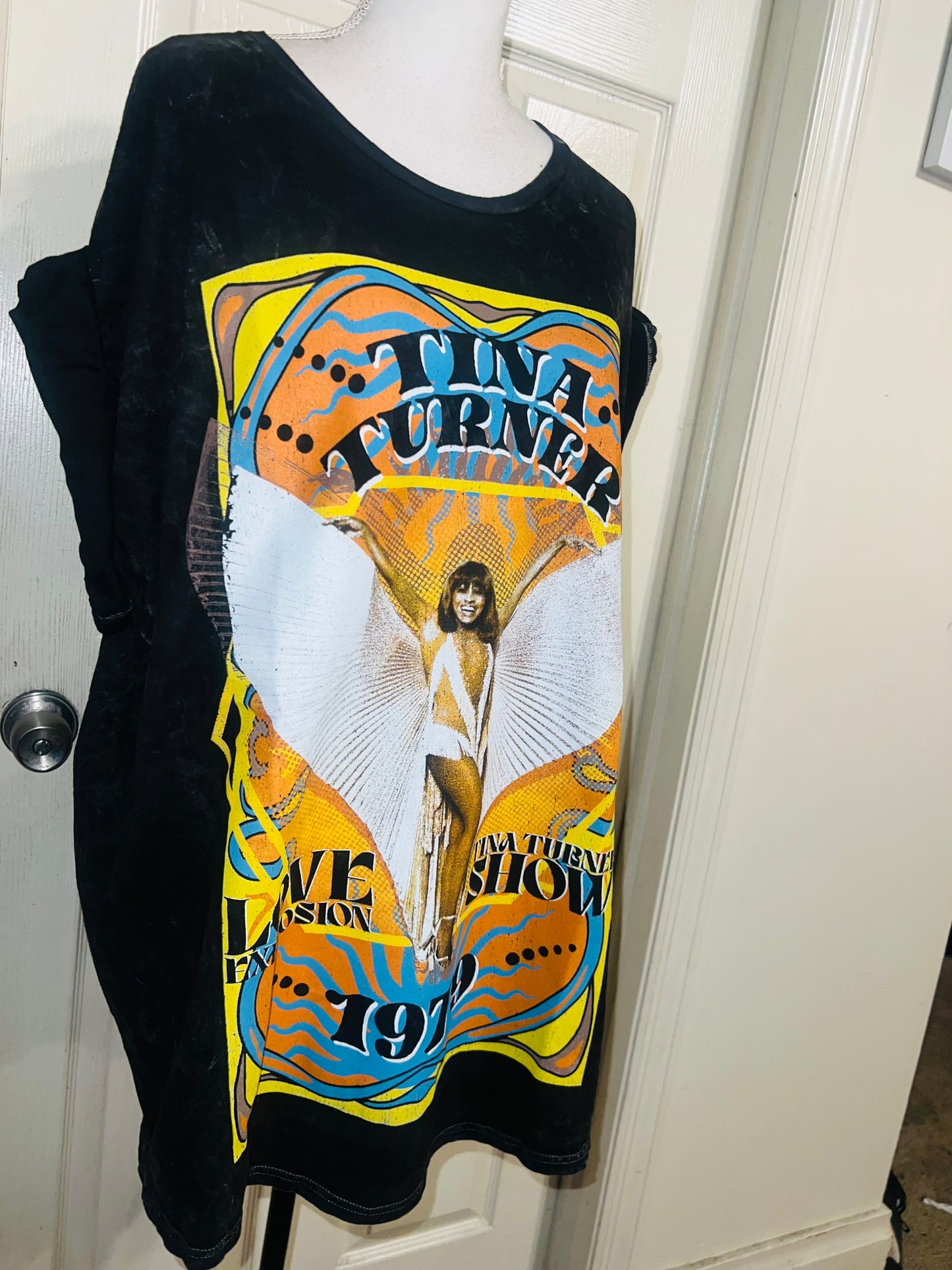 Tina Turner Oversized Distressed Tee
