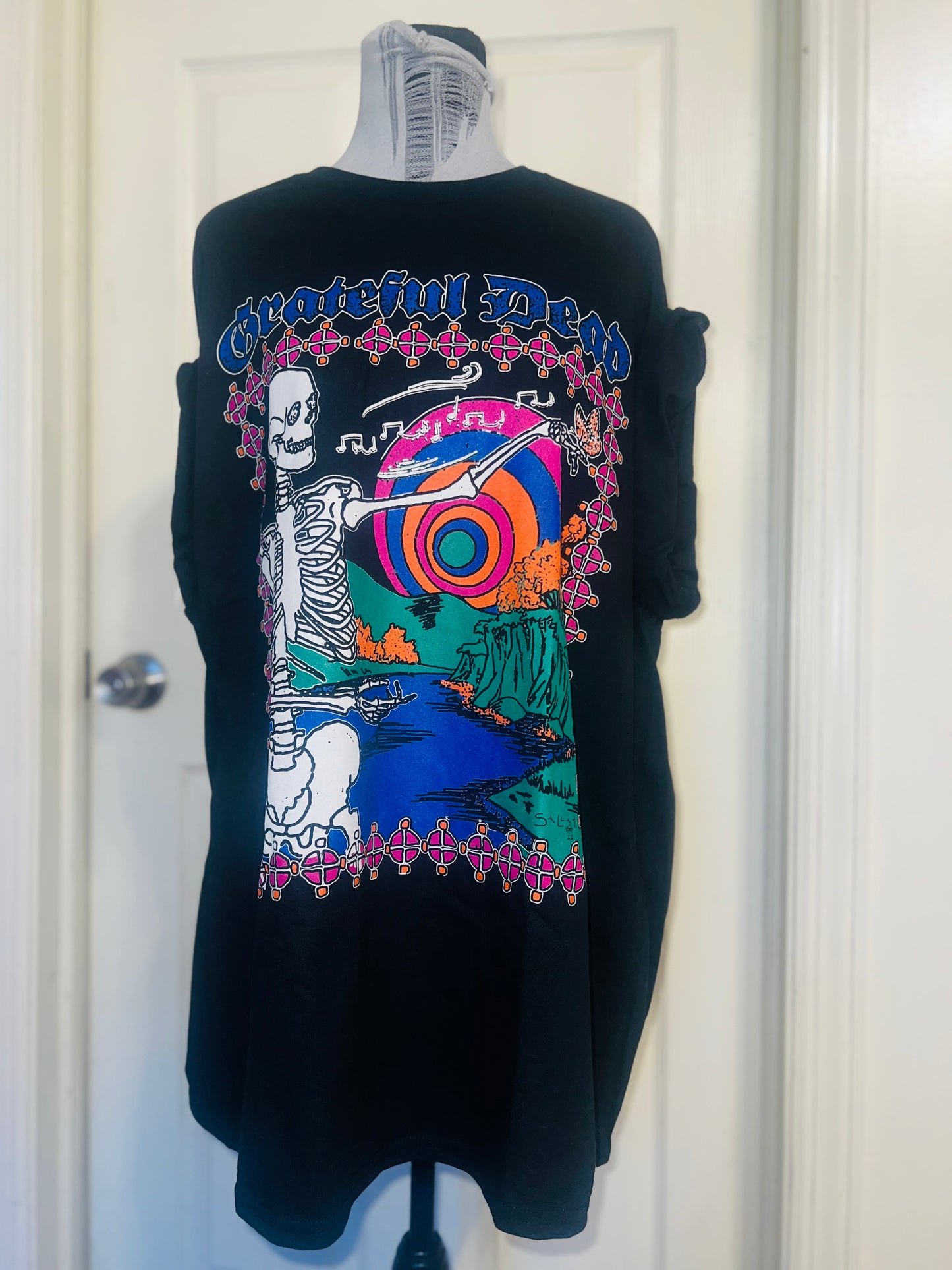 Grateful Dead Oversized Distressed Tee