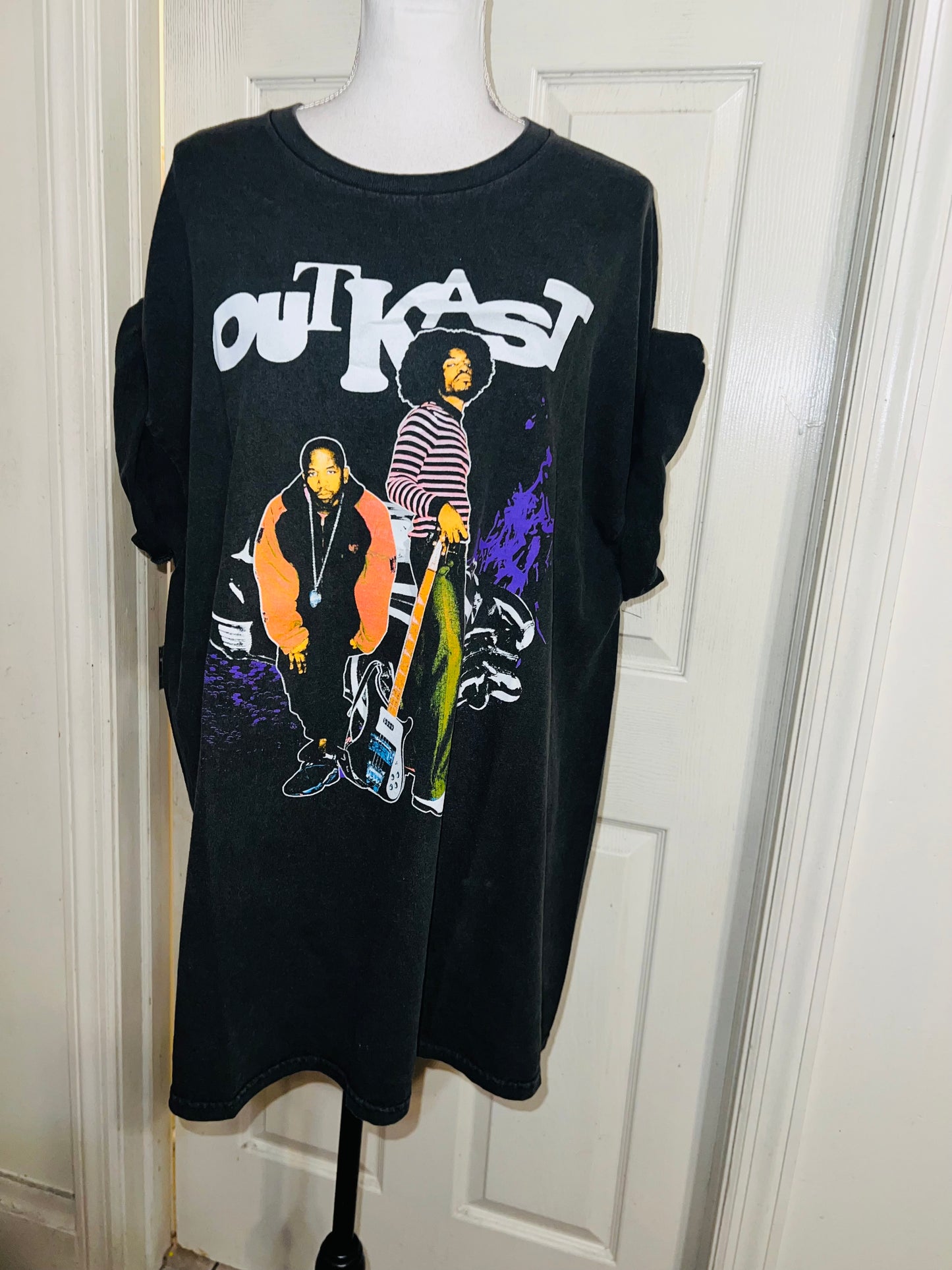 Outkast Oversized Distressed Tee