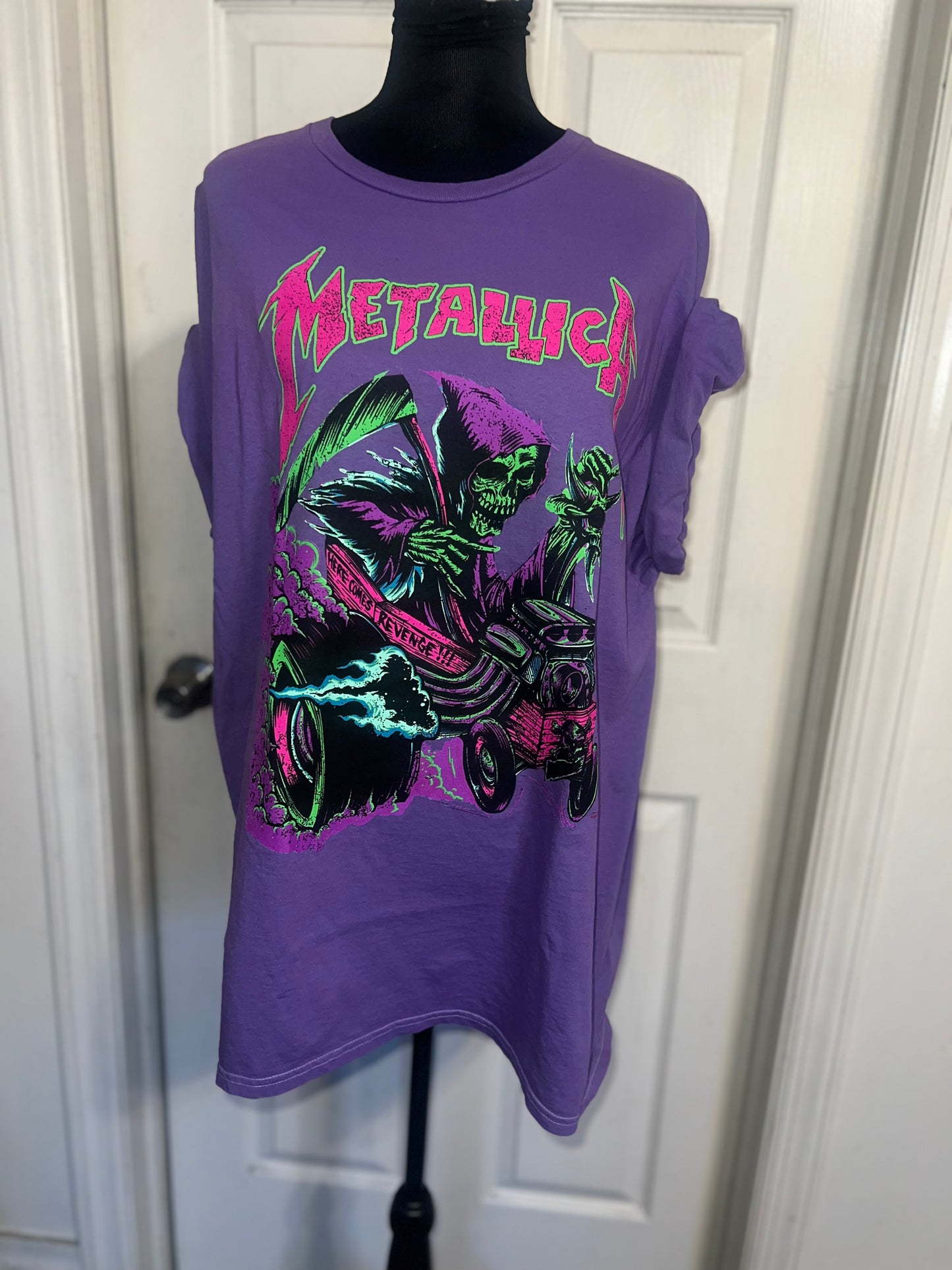 Metallica Oversized Distressed Tee