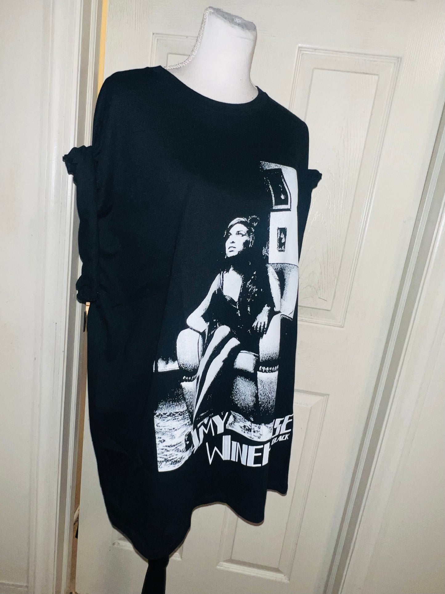 Amy Winehouse Oversized Distressed Tee