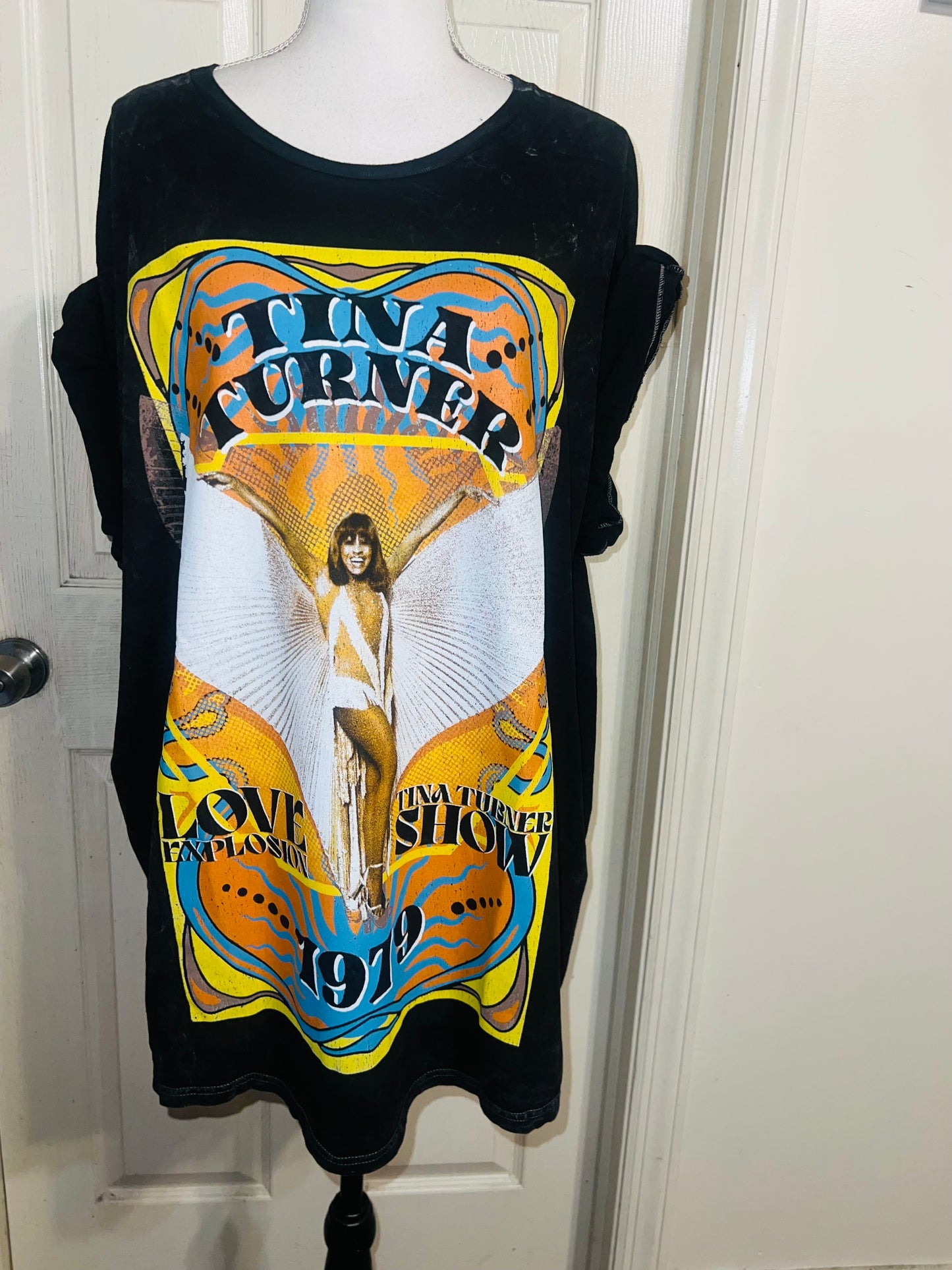 Tina Turner Oversized Distressed Tee