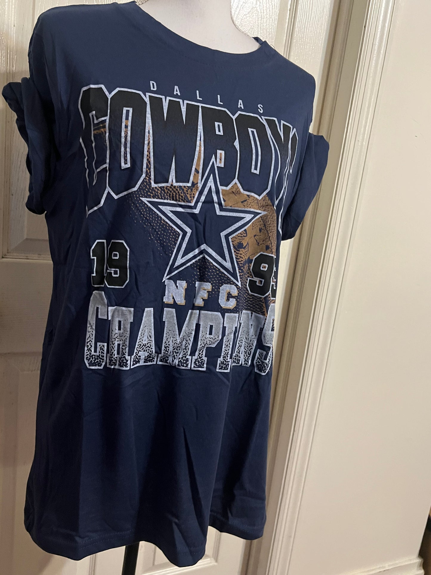 Dallas Cowboys Oversized Distressed Tee