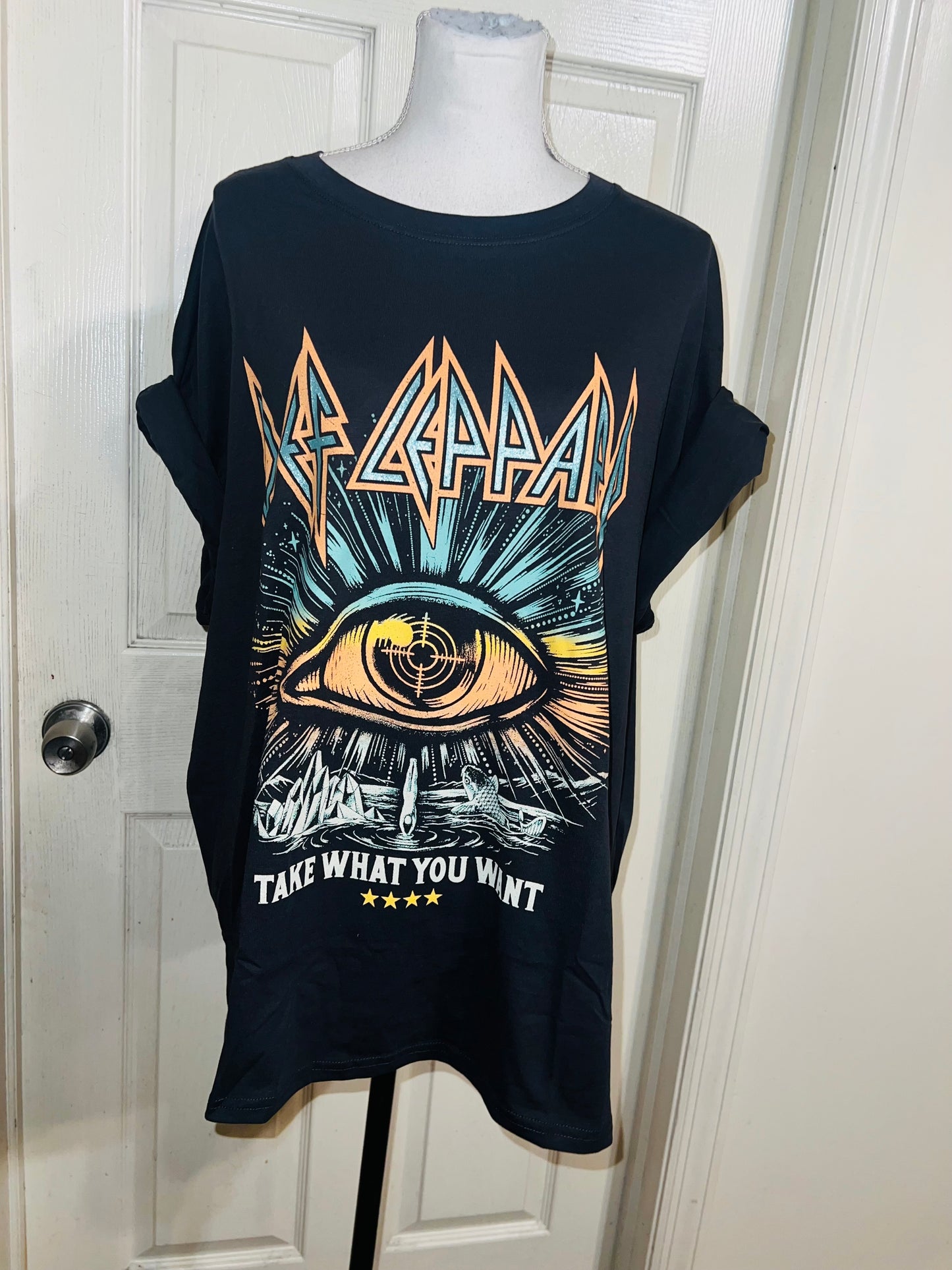 Def Leppard Oversized Distressed Tee