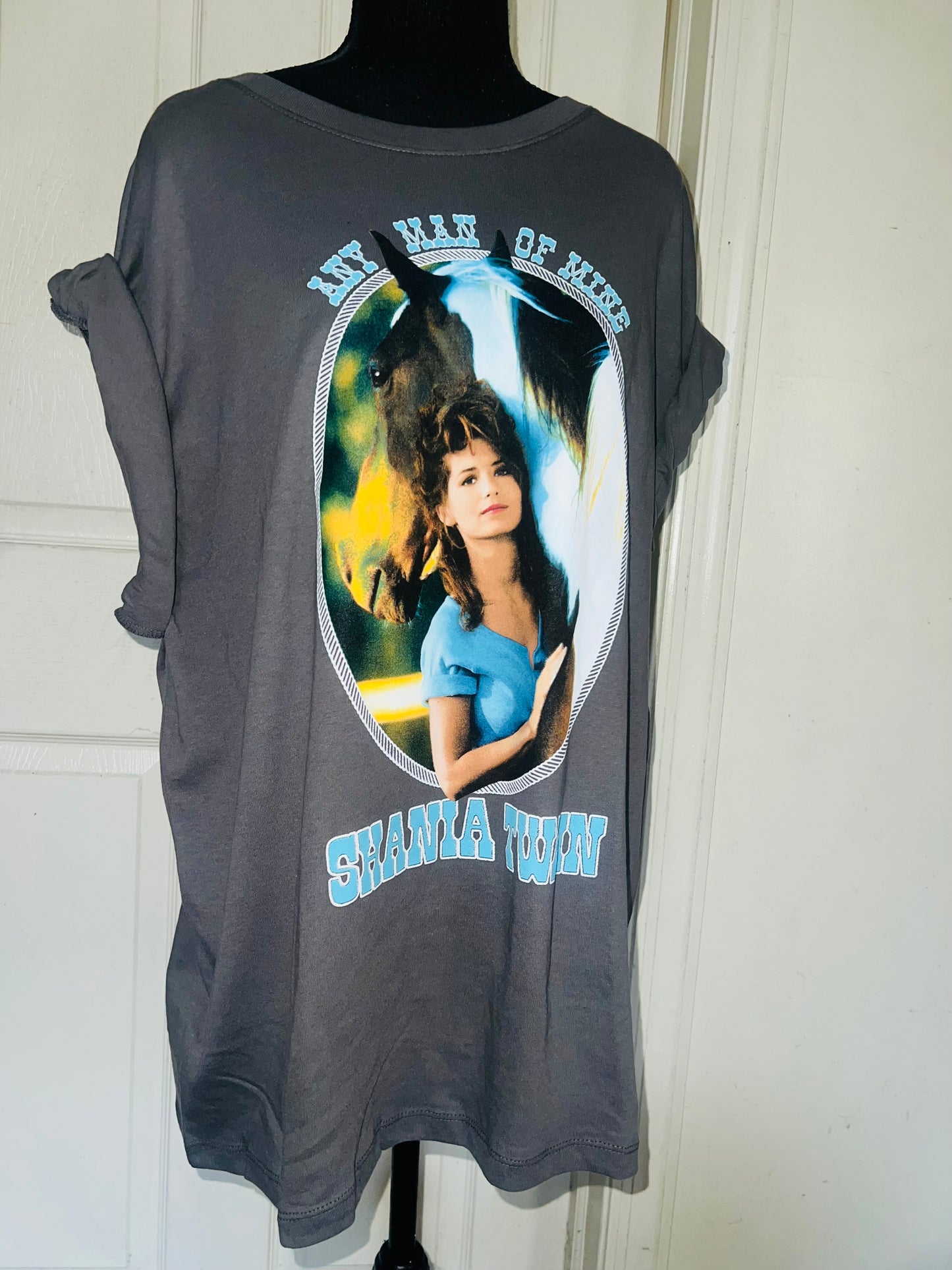 Shania Twain Oversized Distressed Tee