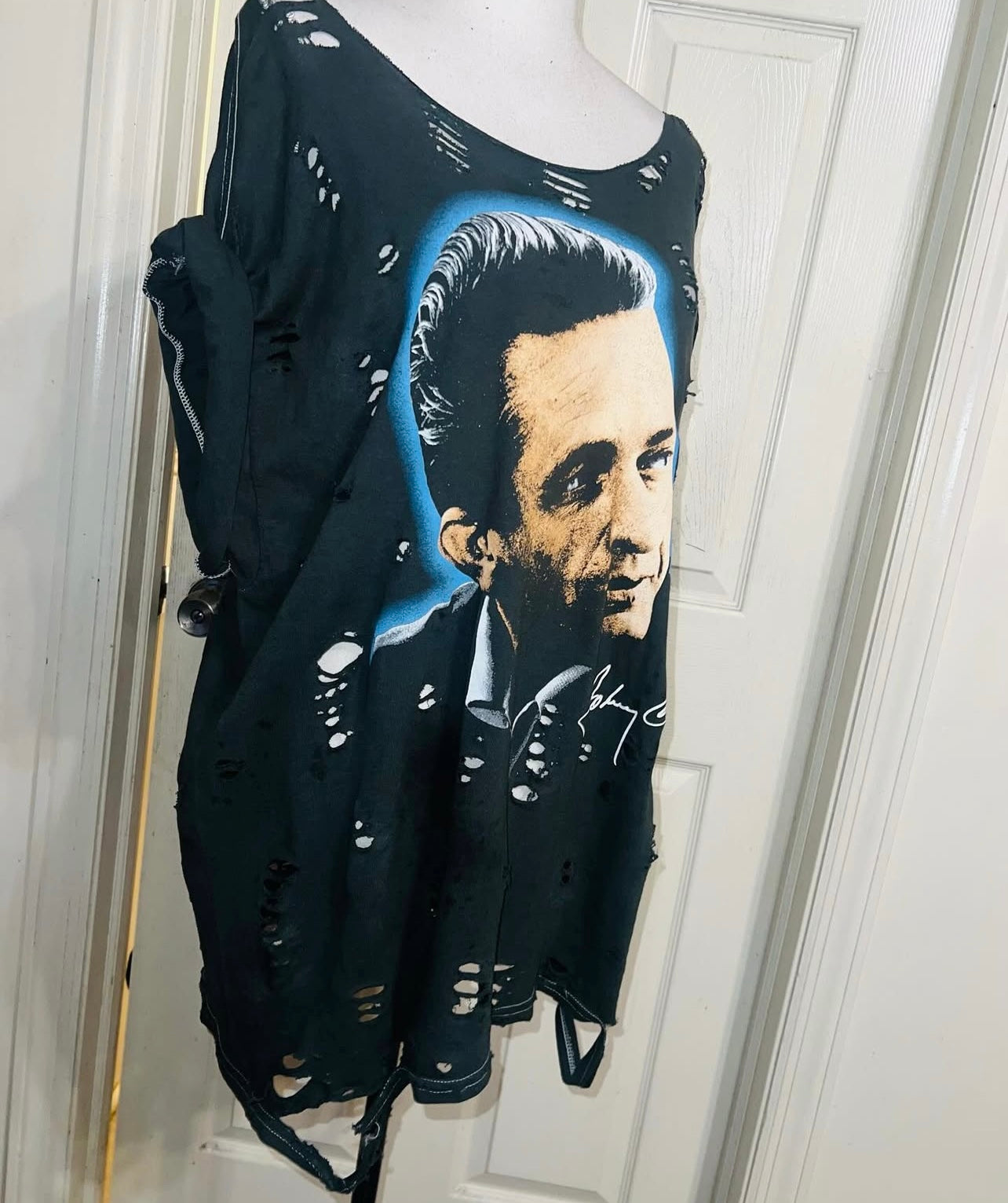 Johnny Cash Oversized Distressed Tee