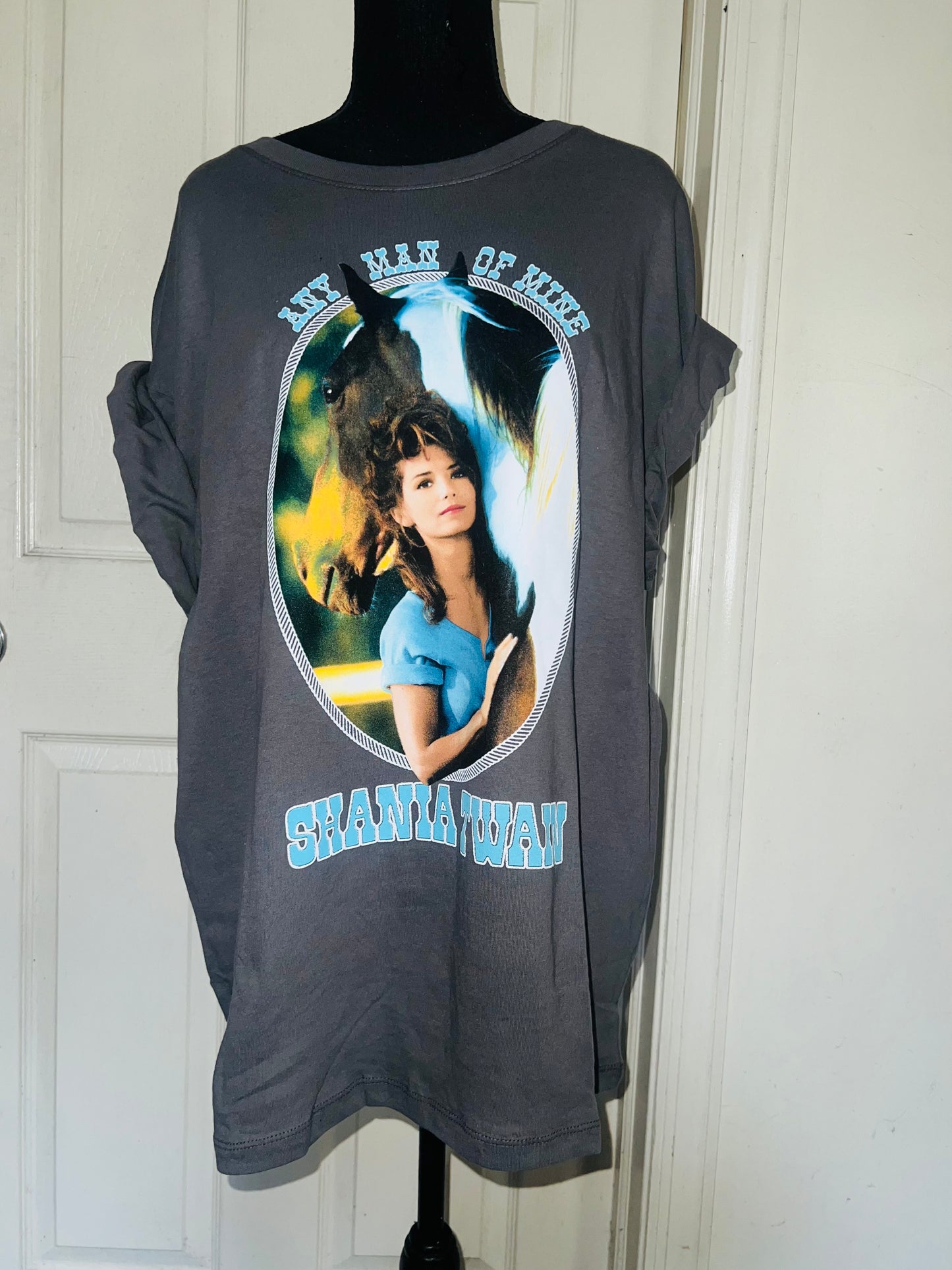 Shania Twain Oversized Distressed Tee