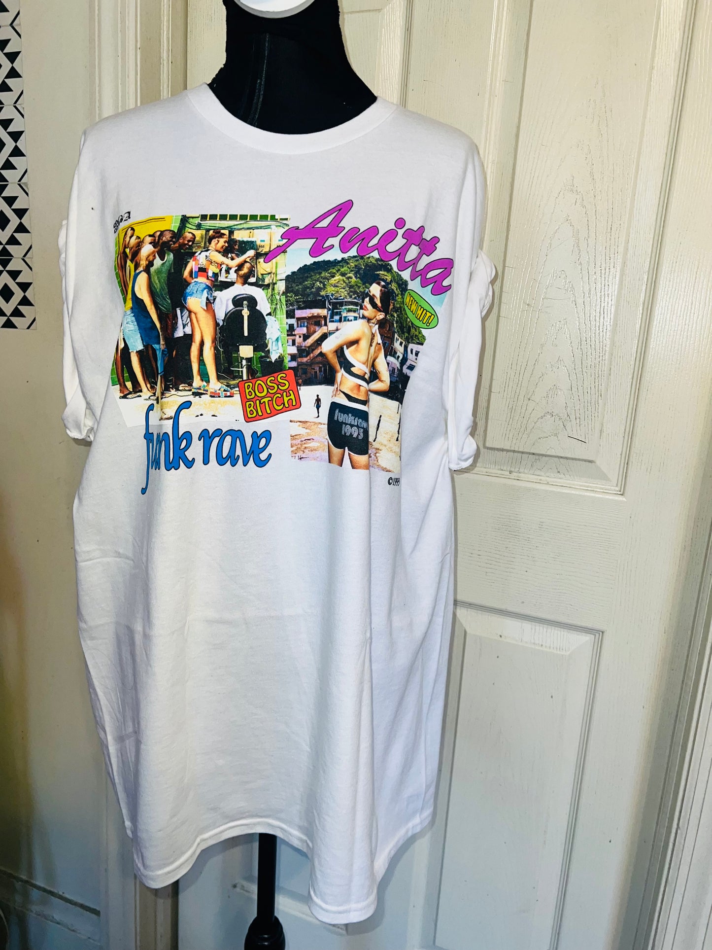 Anitta Oversized Distressed Tee