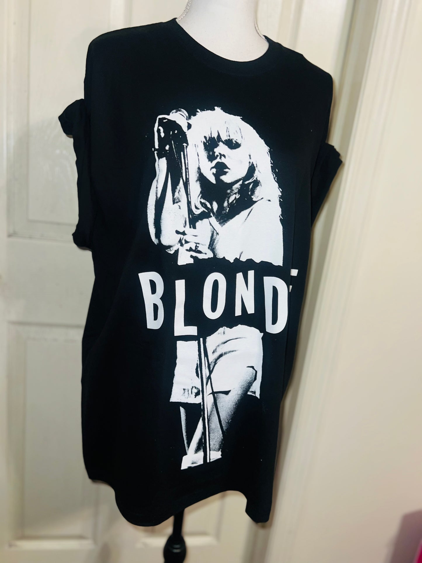 Blondie Oversized Distressed Tee