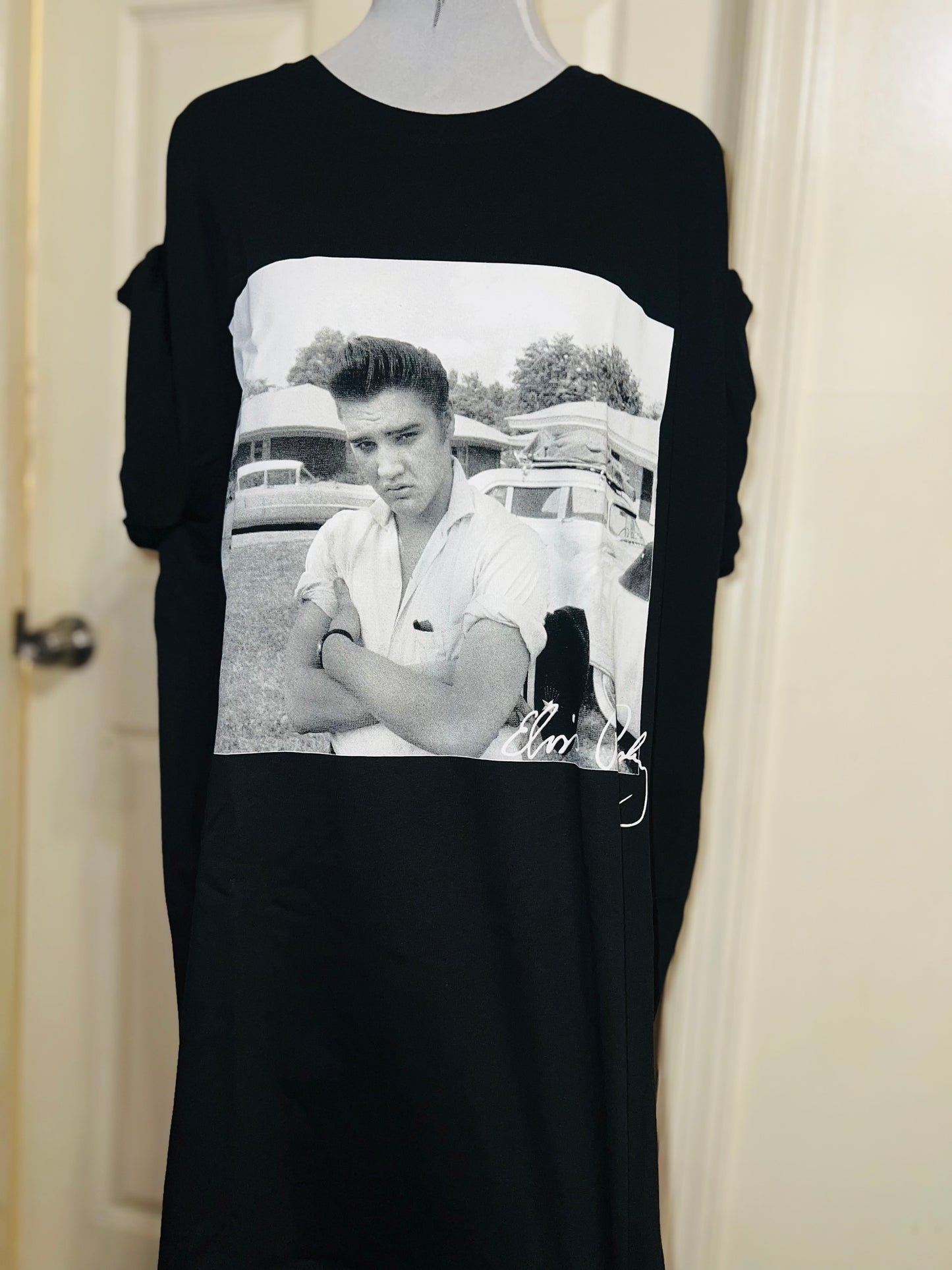Elvis Presley Oversized Distressed Tee