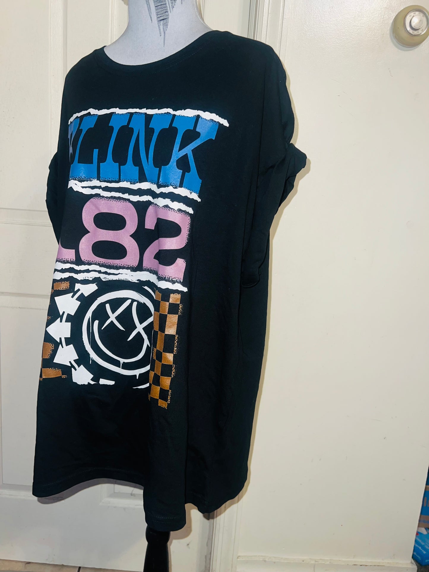 Blink 182 Oversized Distressed Tee