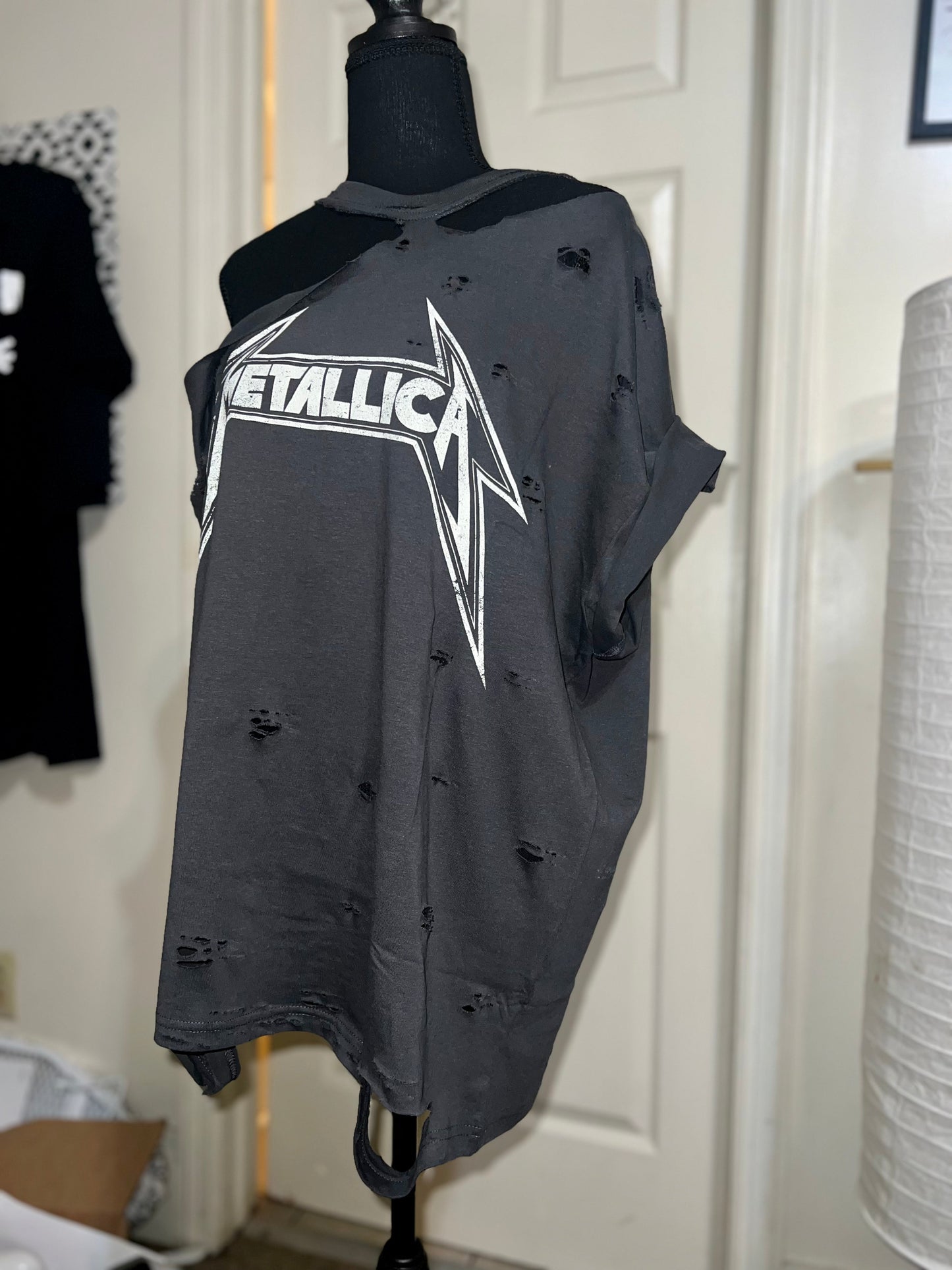 Metallica Oversized Distressed Tee
