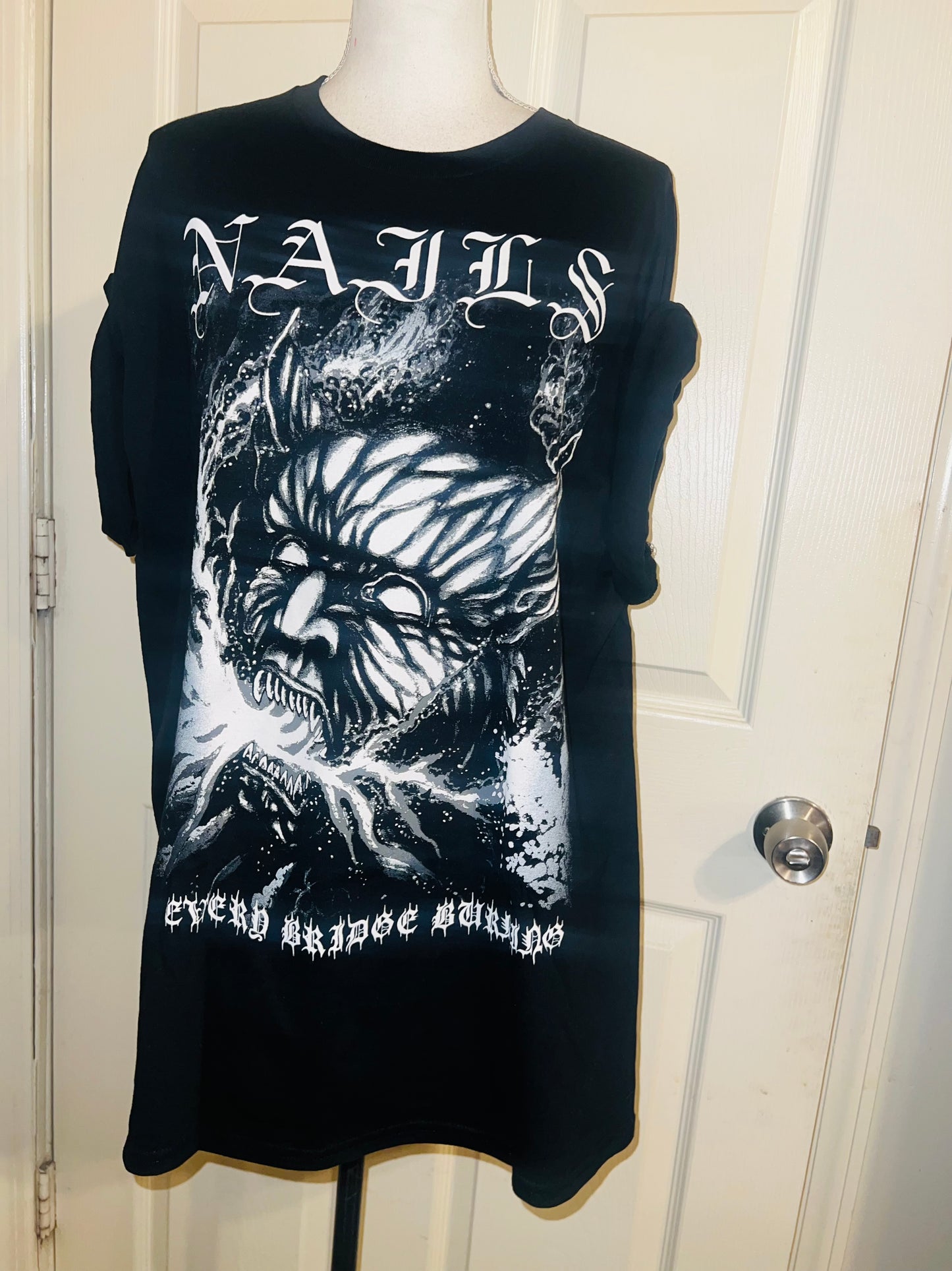 Nails Oversized Distressed Tee