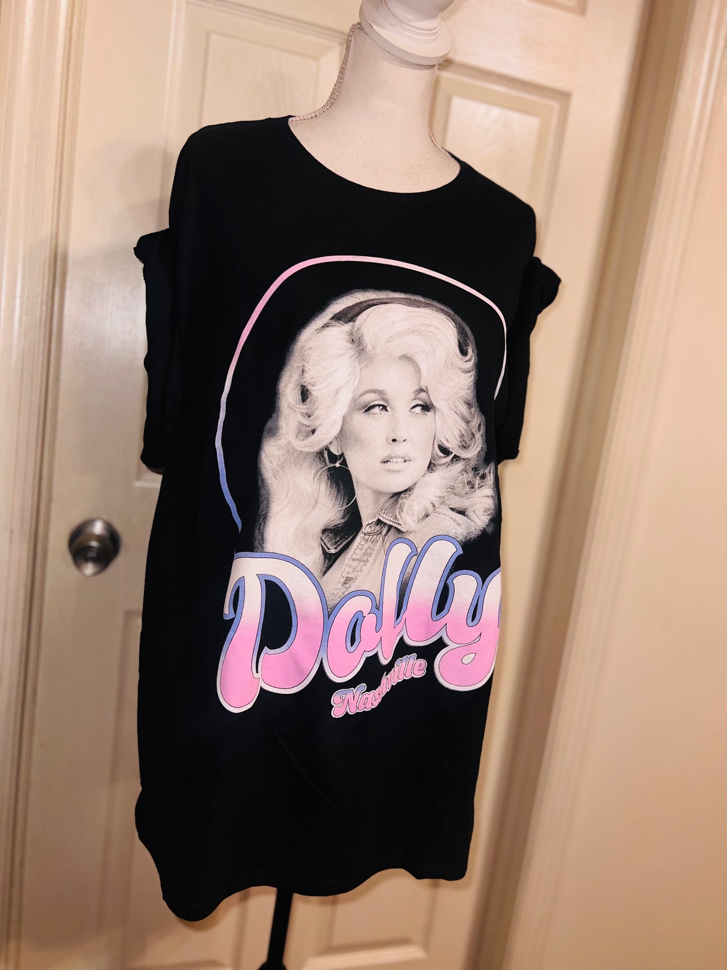 Dolly Parton Oversized Distressed Tee