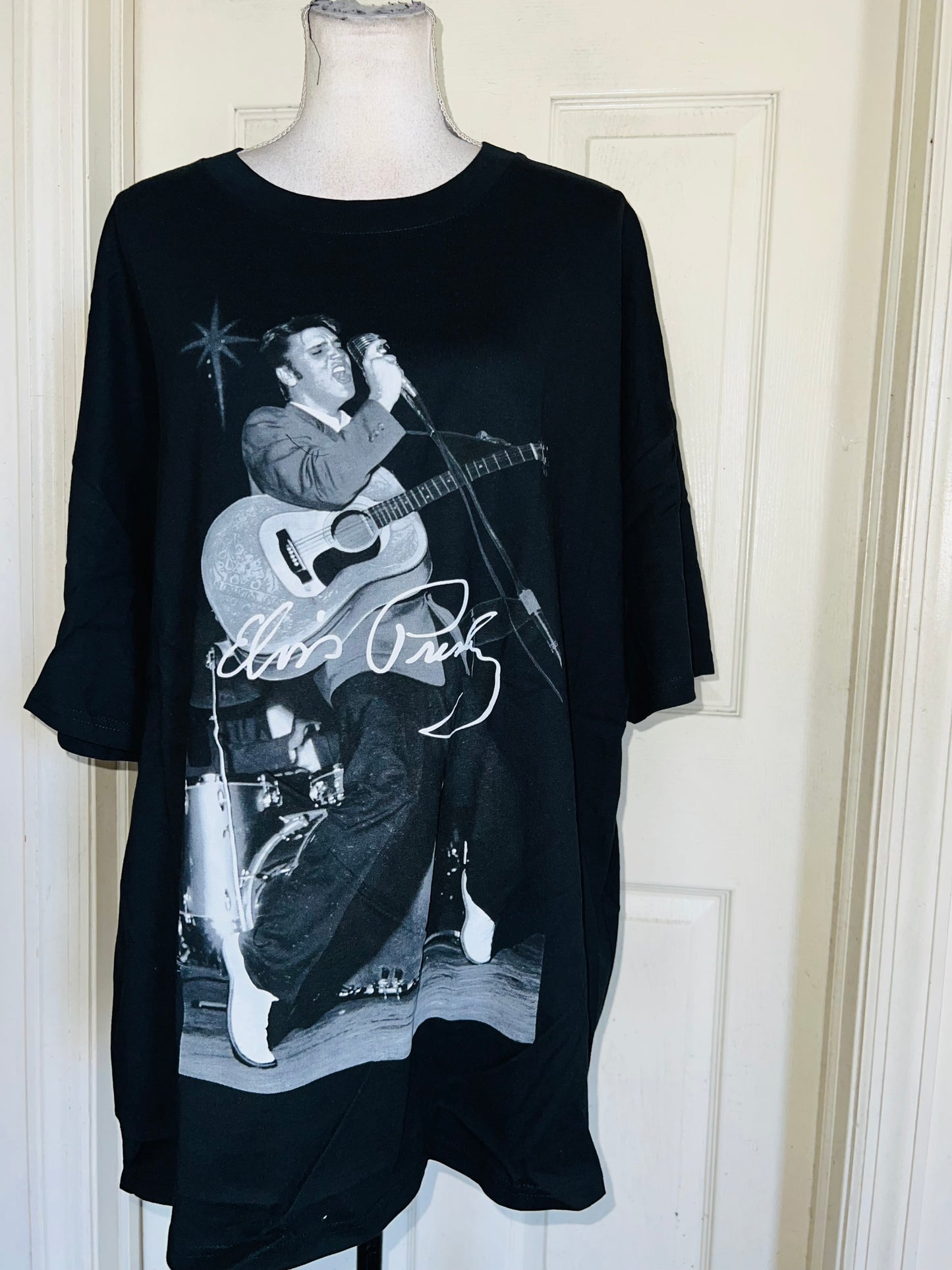 Elvis Presley Oversized Distressed Tee