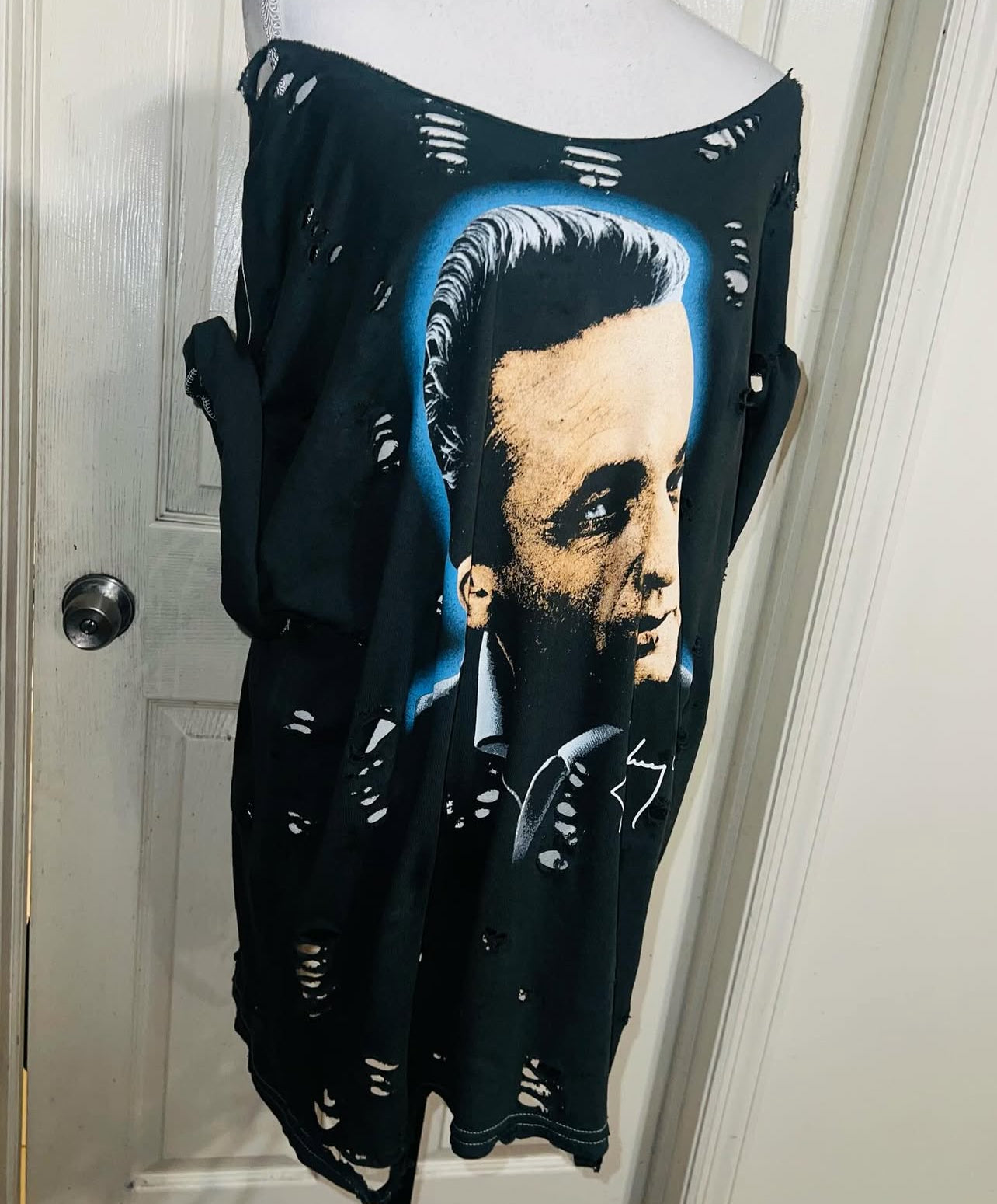 Johnny Cash Oversized Distressed Tee