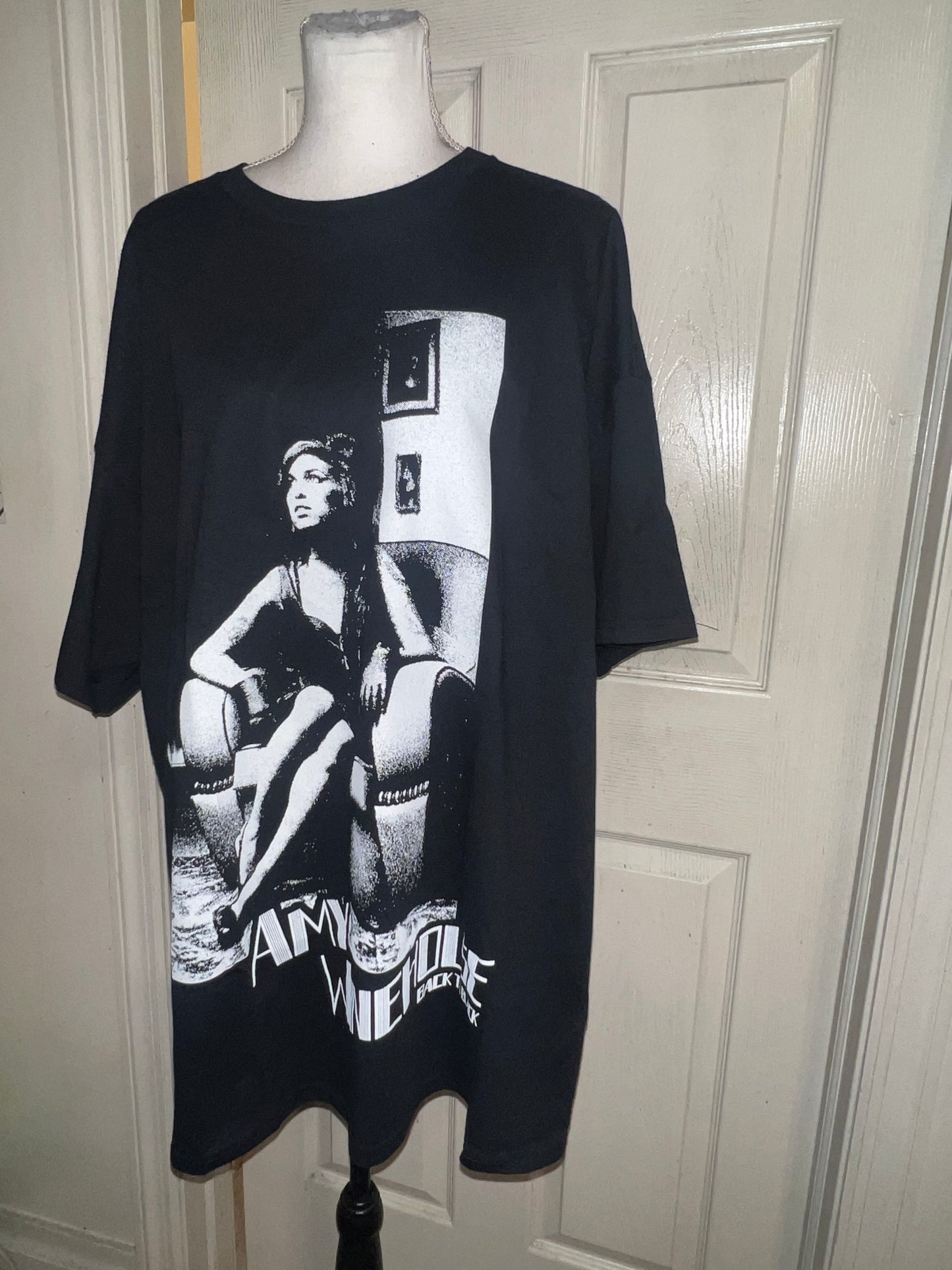 Amy Winehouse Oversized Distressed Tee