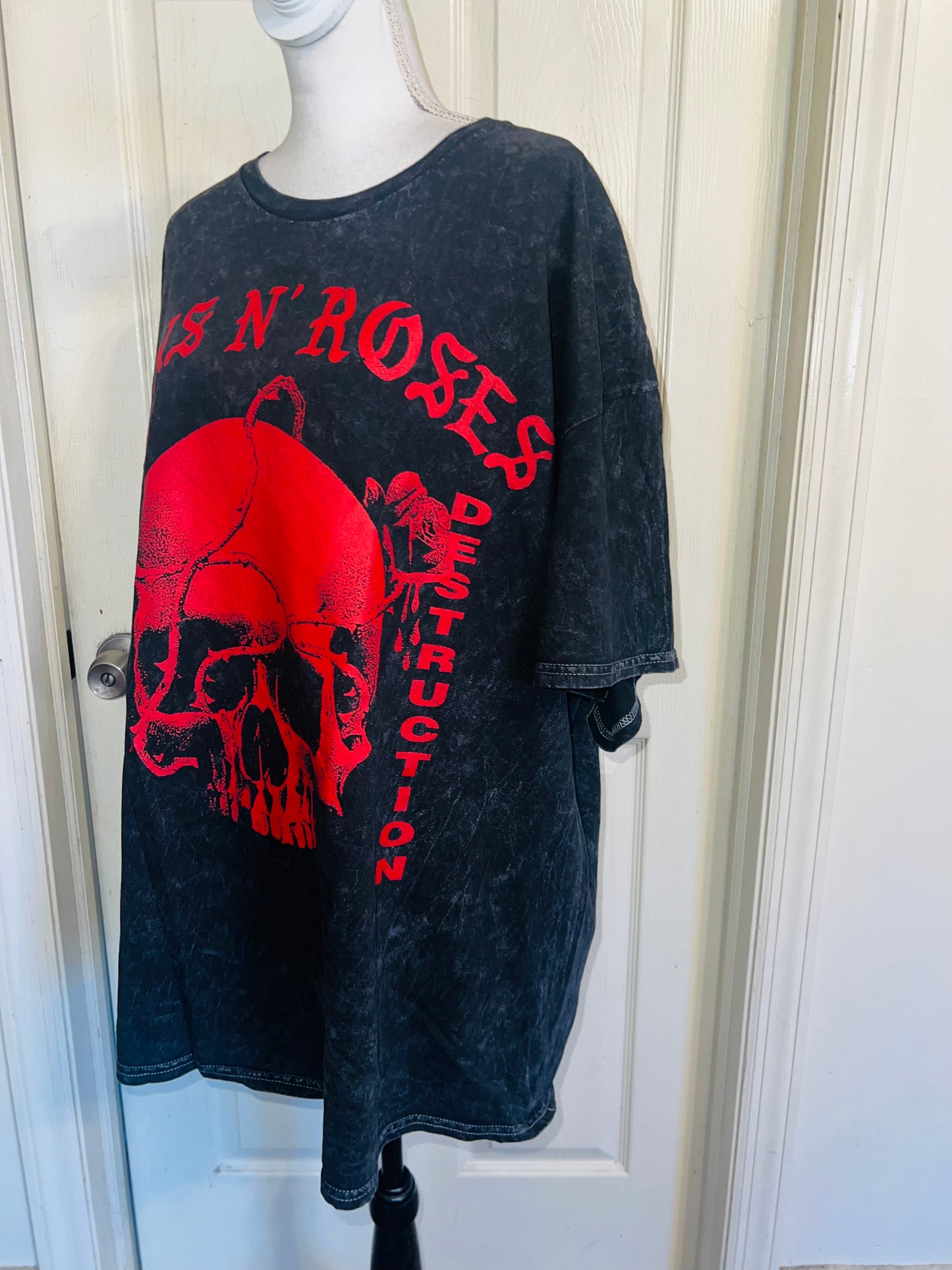 Guns N’ Roses Oversized Distressed Tee