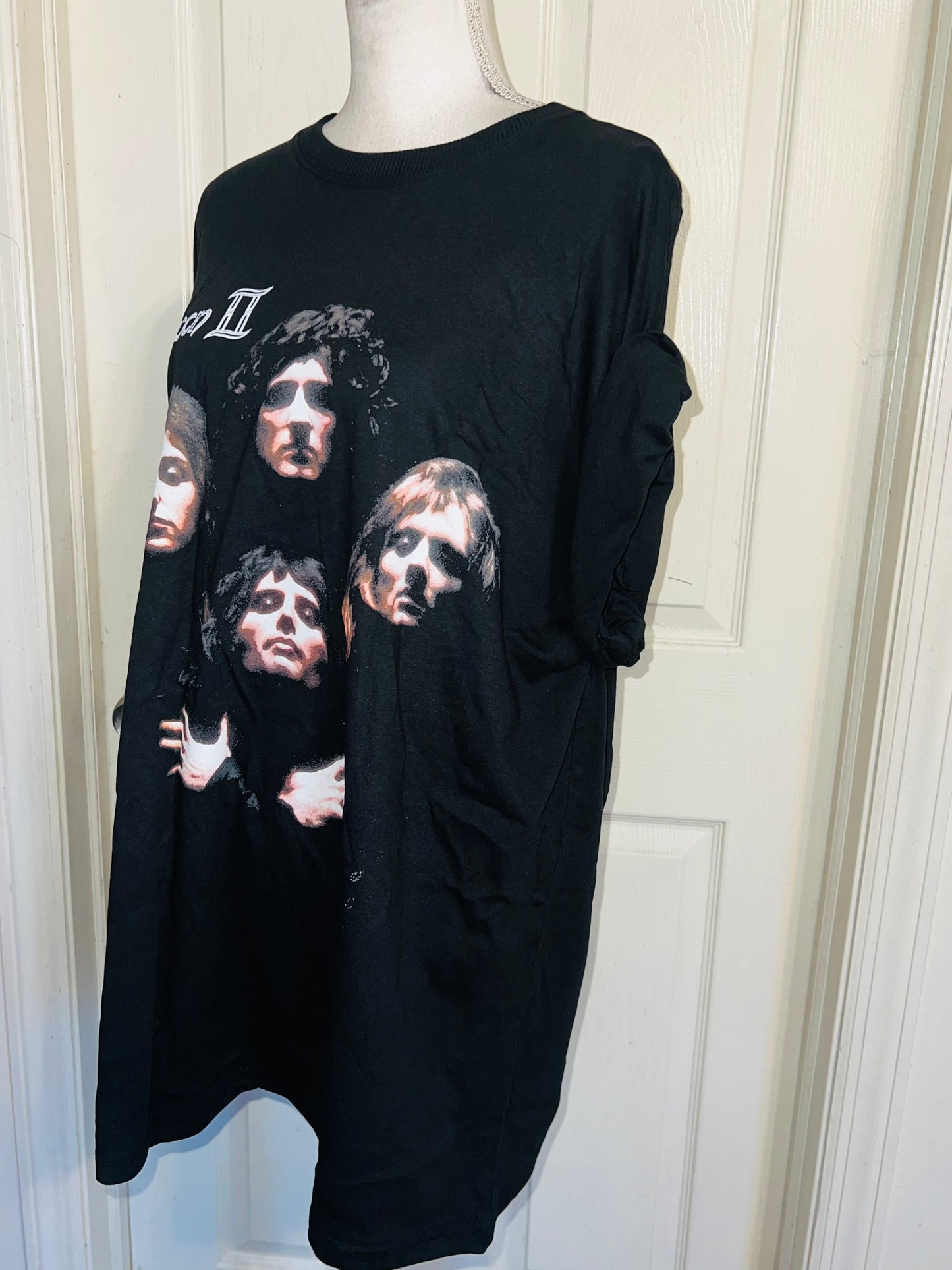 Queen Oversized Distressed Tee