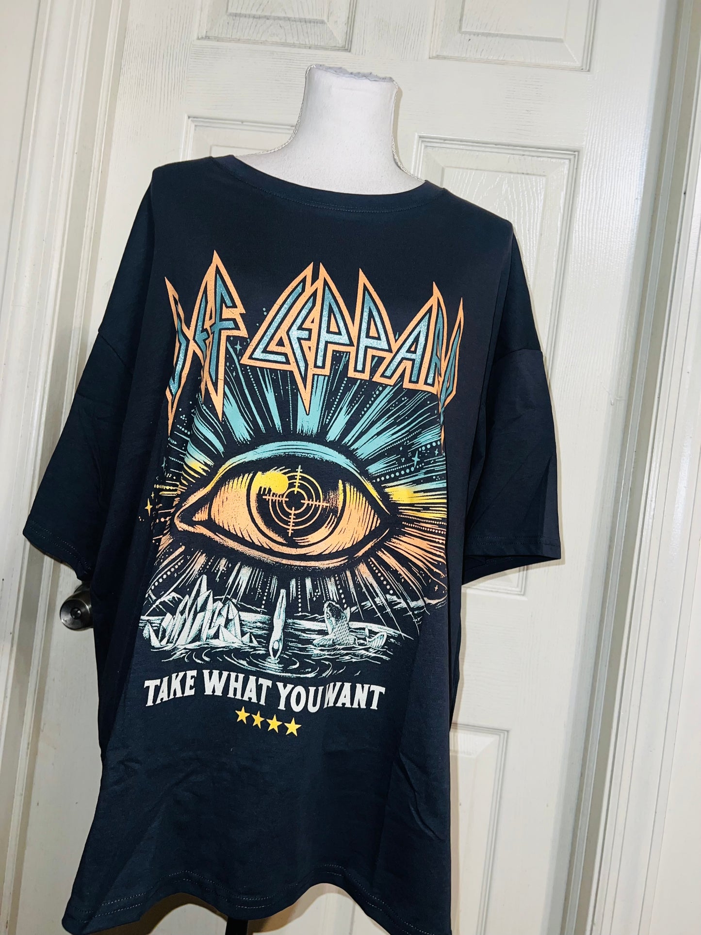 Def Leppard Oversized Distressed Tee